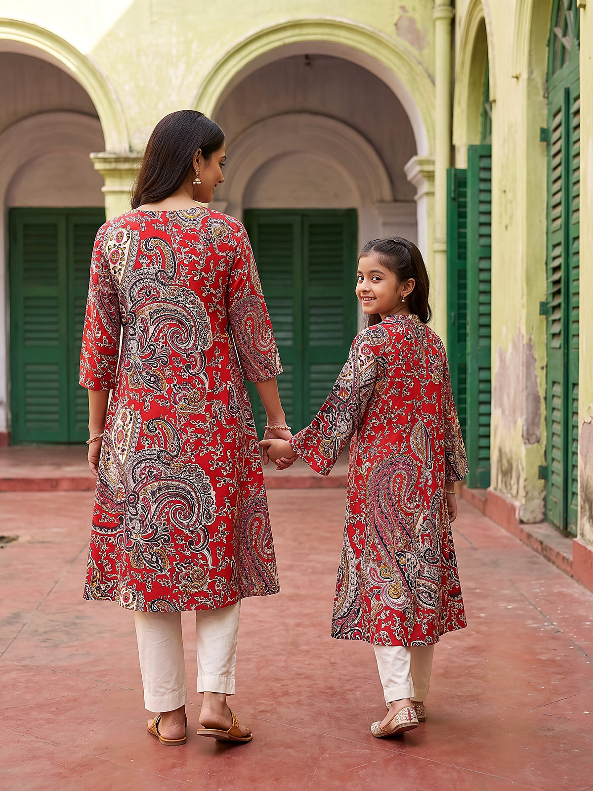 Maa Beti Red Paisley kurti - back view