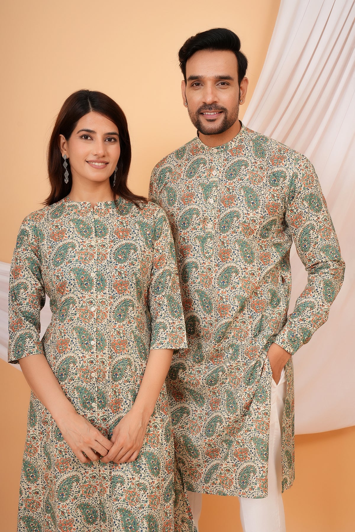 Detailed Traditional Paisley Printed Floral Buti Cotton Kurta For Beta-Off-White