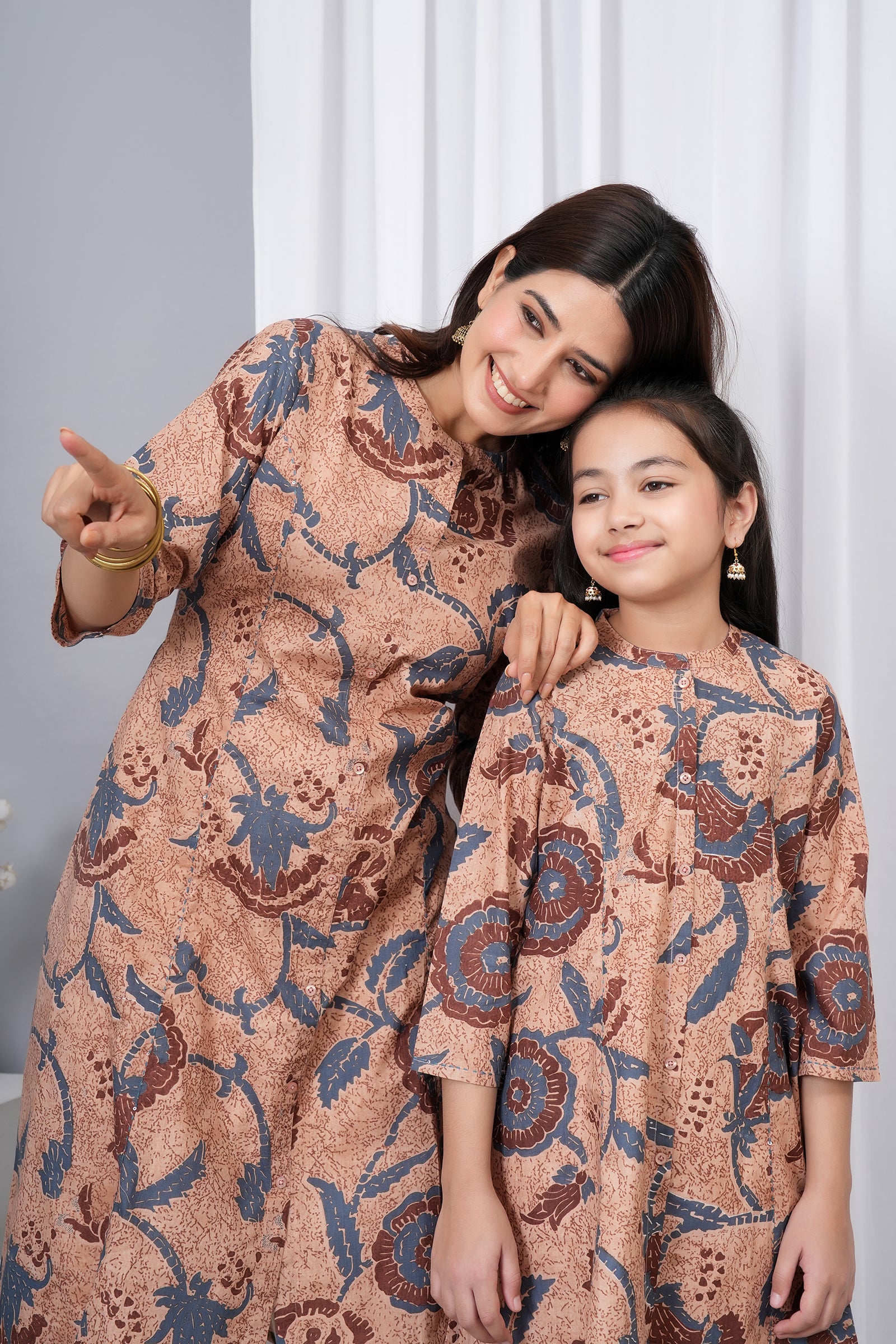 Flower Pattern Printed A-Line Ethnic Kurti Maa Beti Duo - Peach