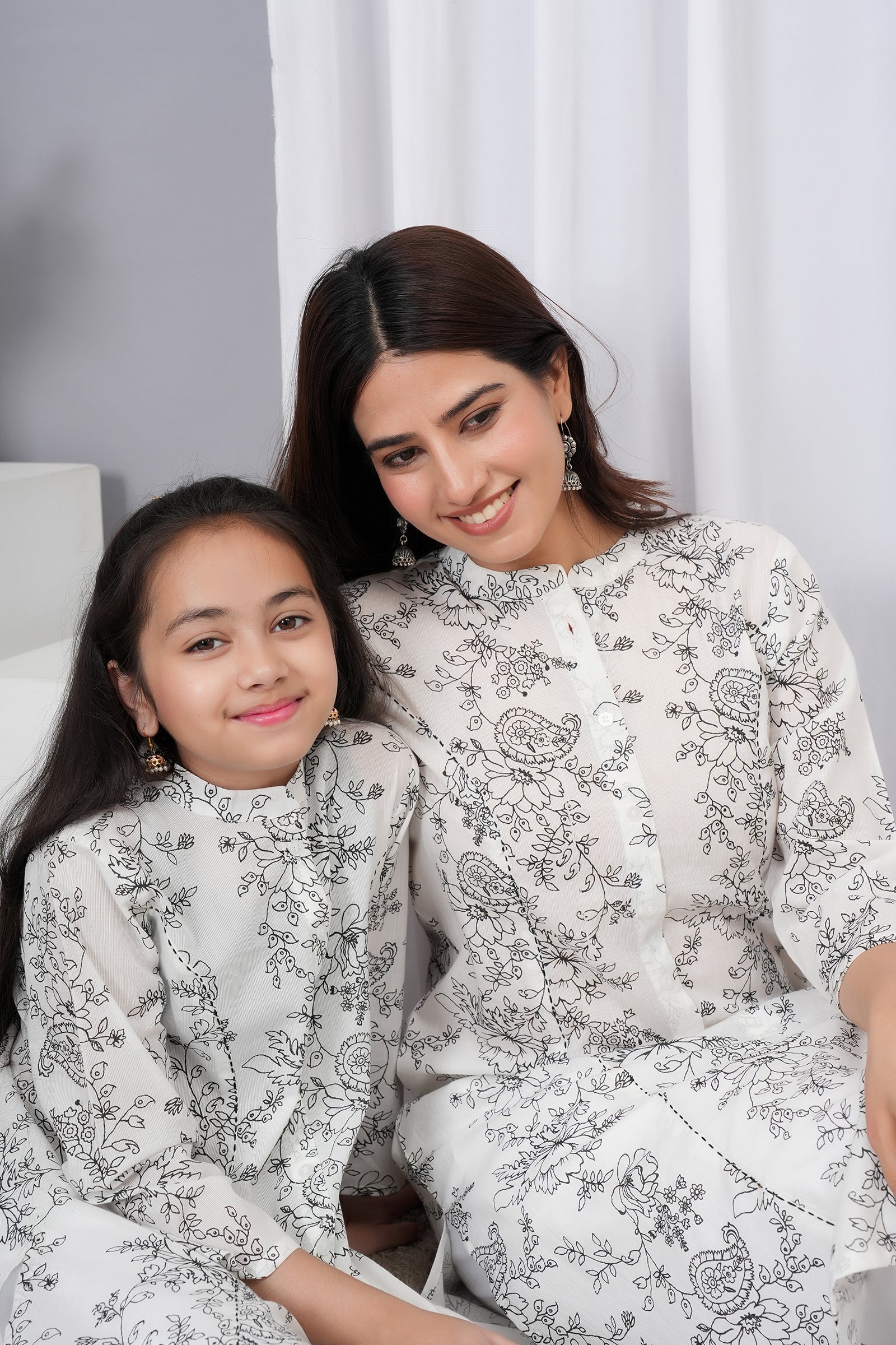White and Black Floral Printed Maa Beti Kurta Set