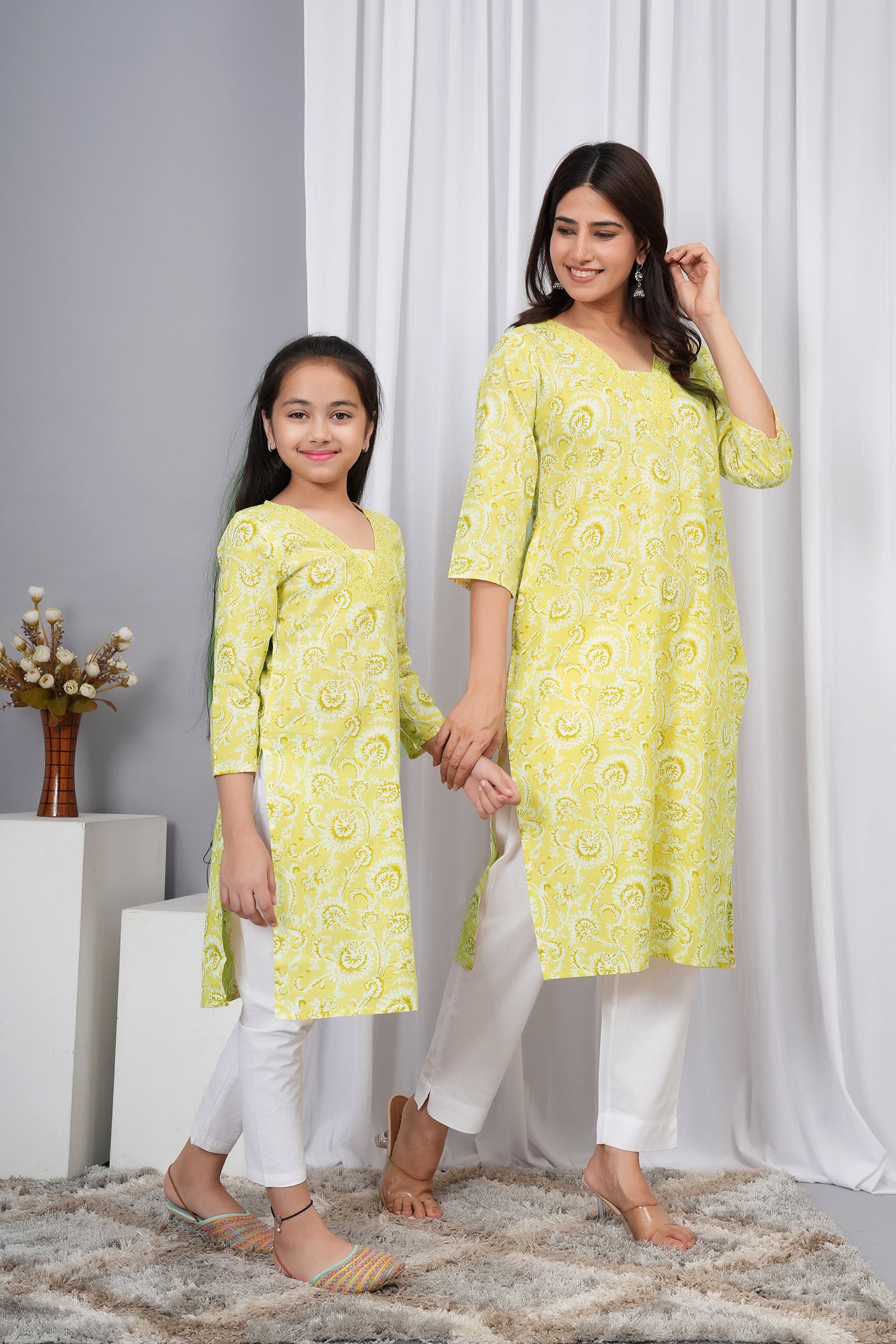 Traditional Floral Printed Embroidered V Neck Ethnic Kurti Maa Beti Duo - Light Yellow