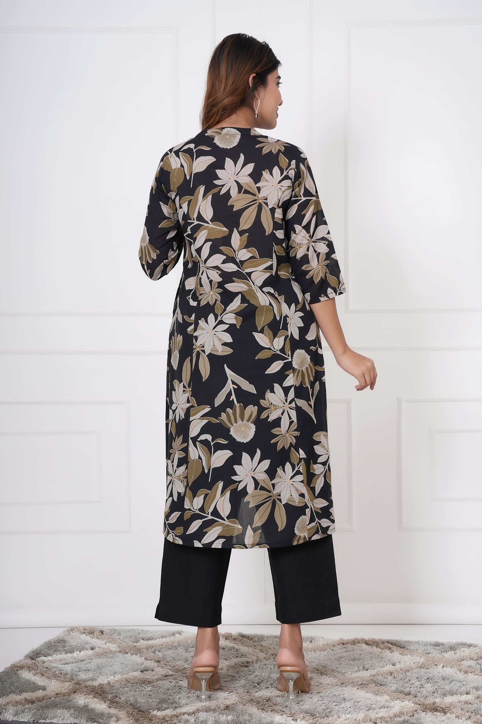 Black Floral Printed Women Cotton Kurti