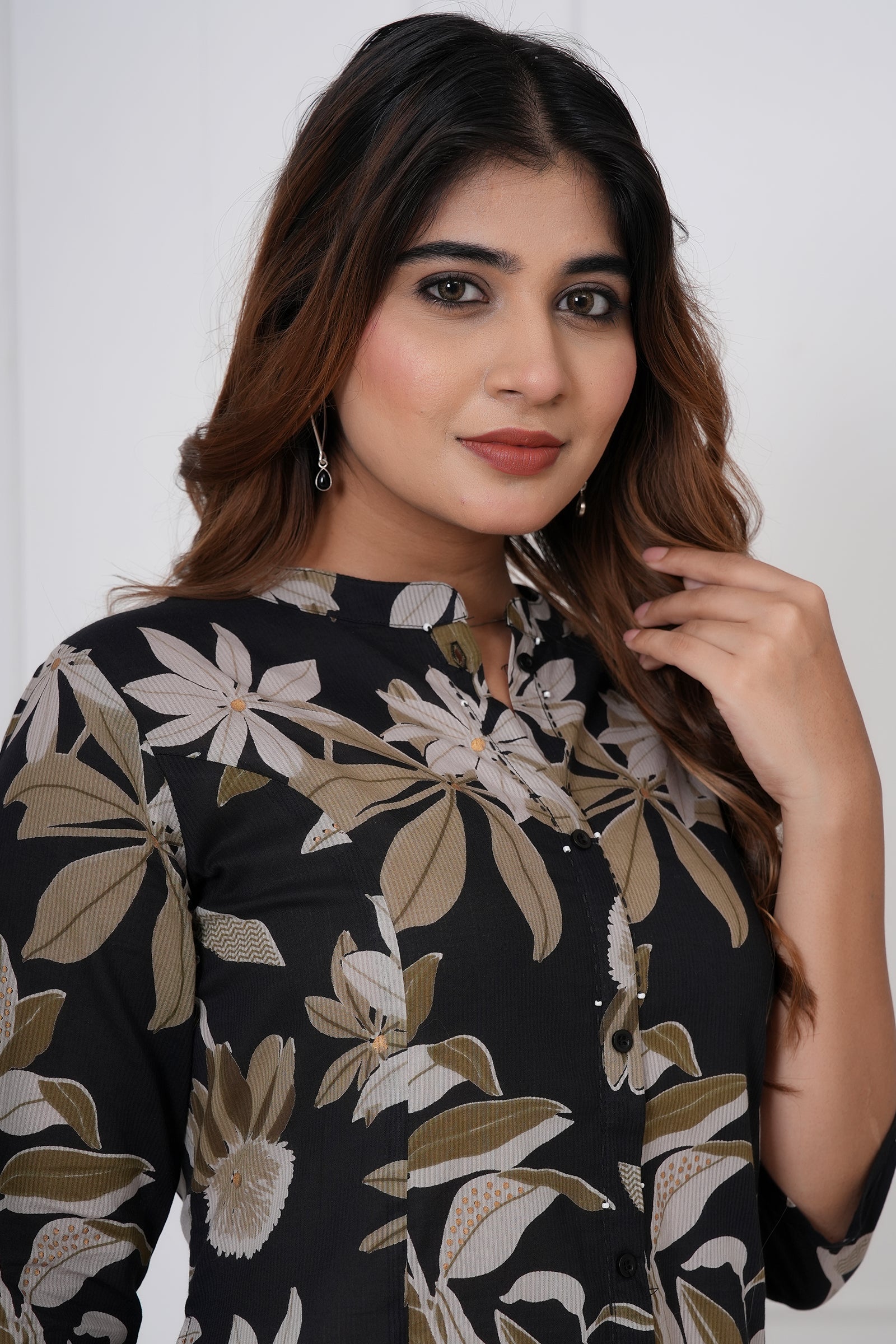 Black Floral Printed Women Cotton Kurti