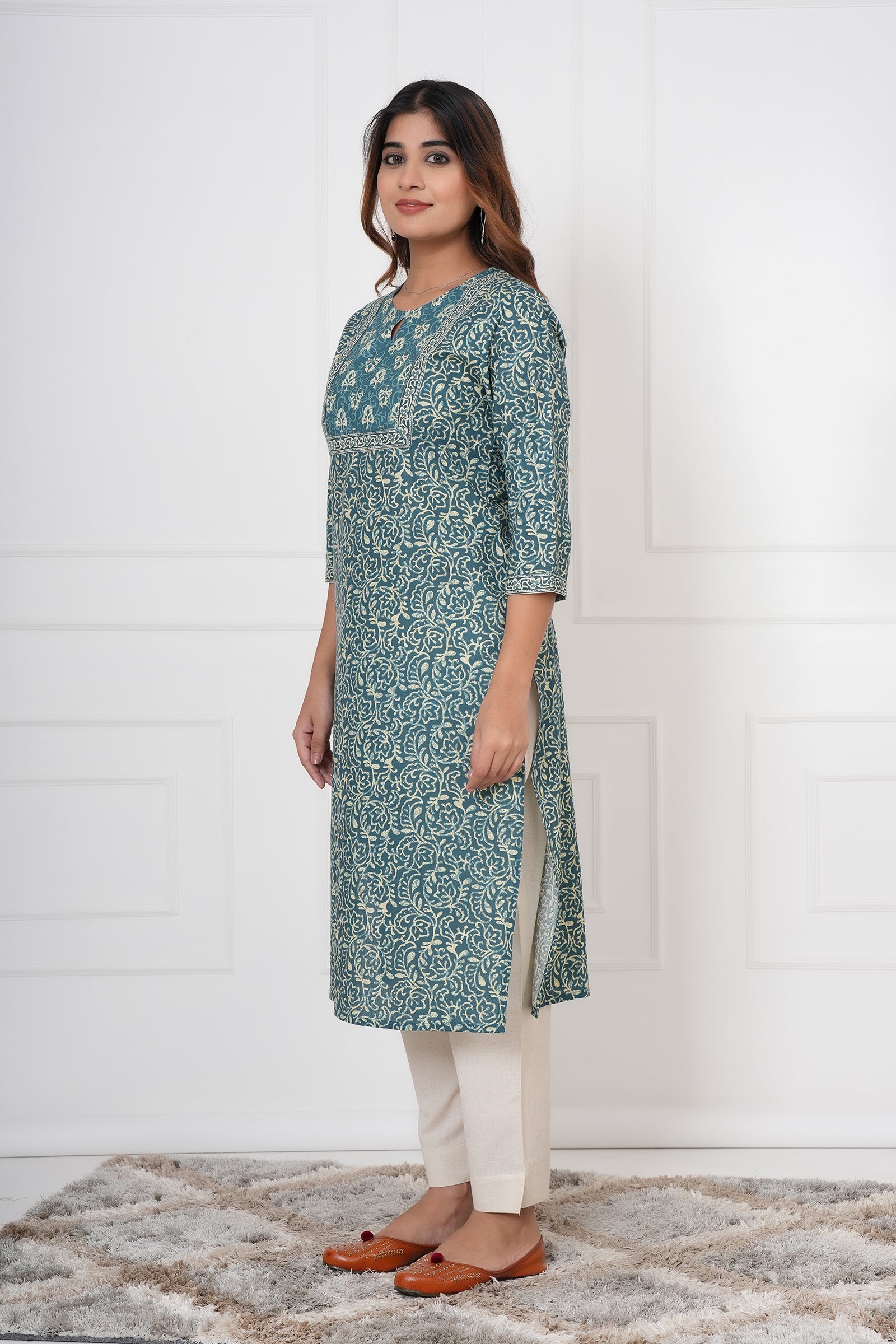 Traditional Bagru Hand Block Printed Kurti (Seaweed, Geometry)
