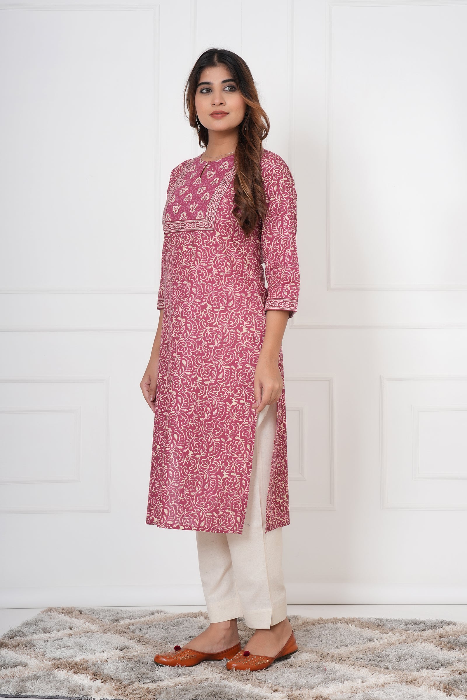 Traditional Bagru Hand Block Printed Kurti (Pink, Geometry)
