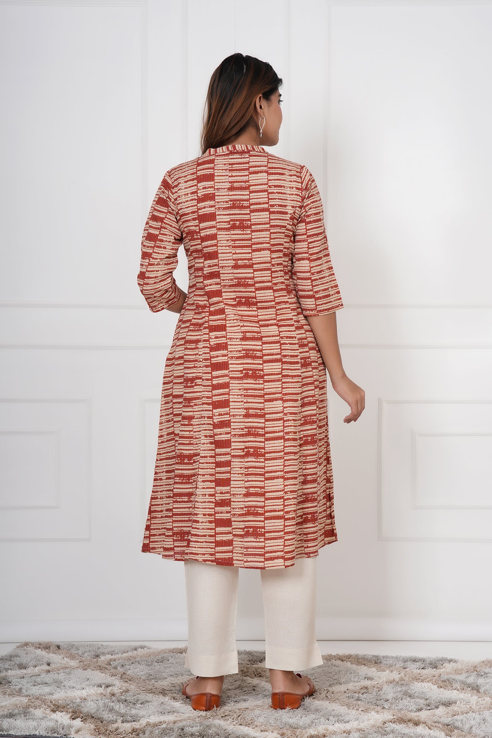 Cotton Ladies Kurta With Stripped Pattern
