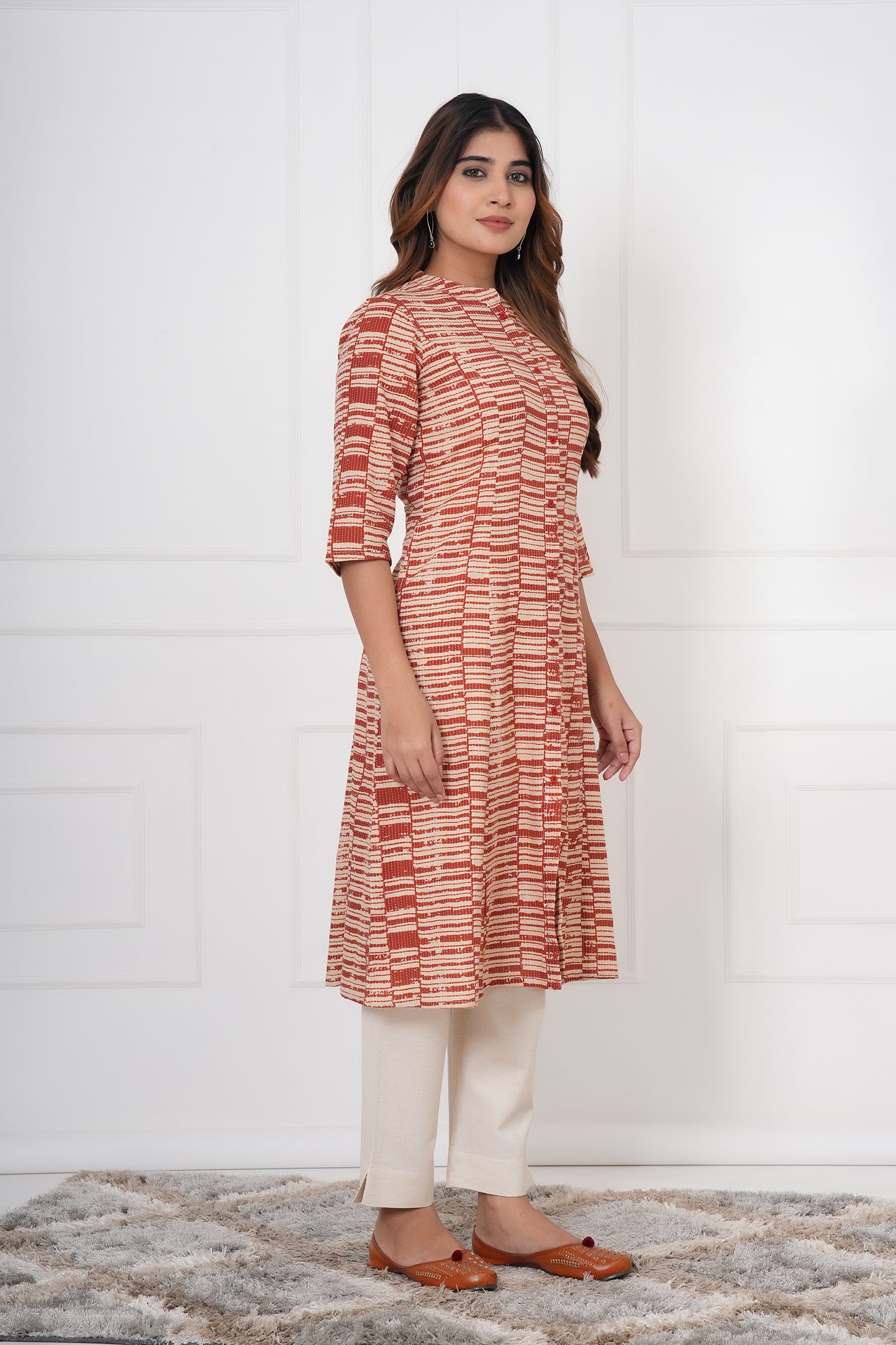 Cotton Ladies Kurta With Stripped Pattern