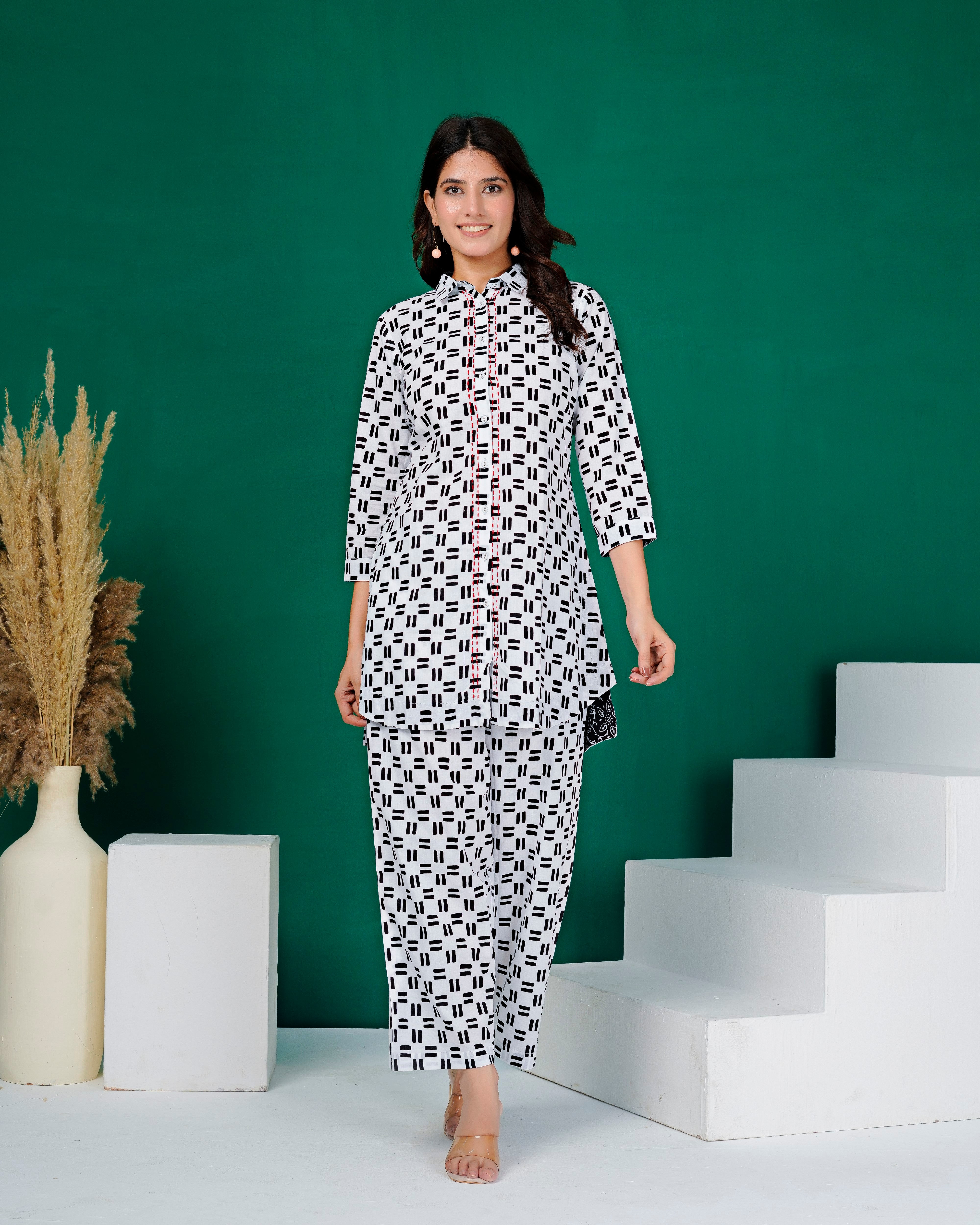 White Cross-Weave Geometric Print Cotton Coords