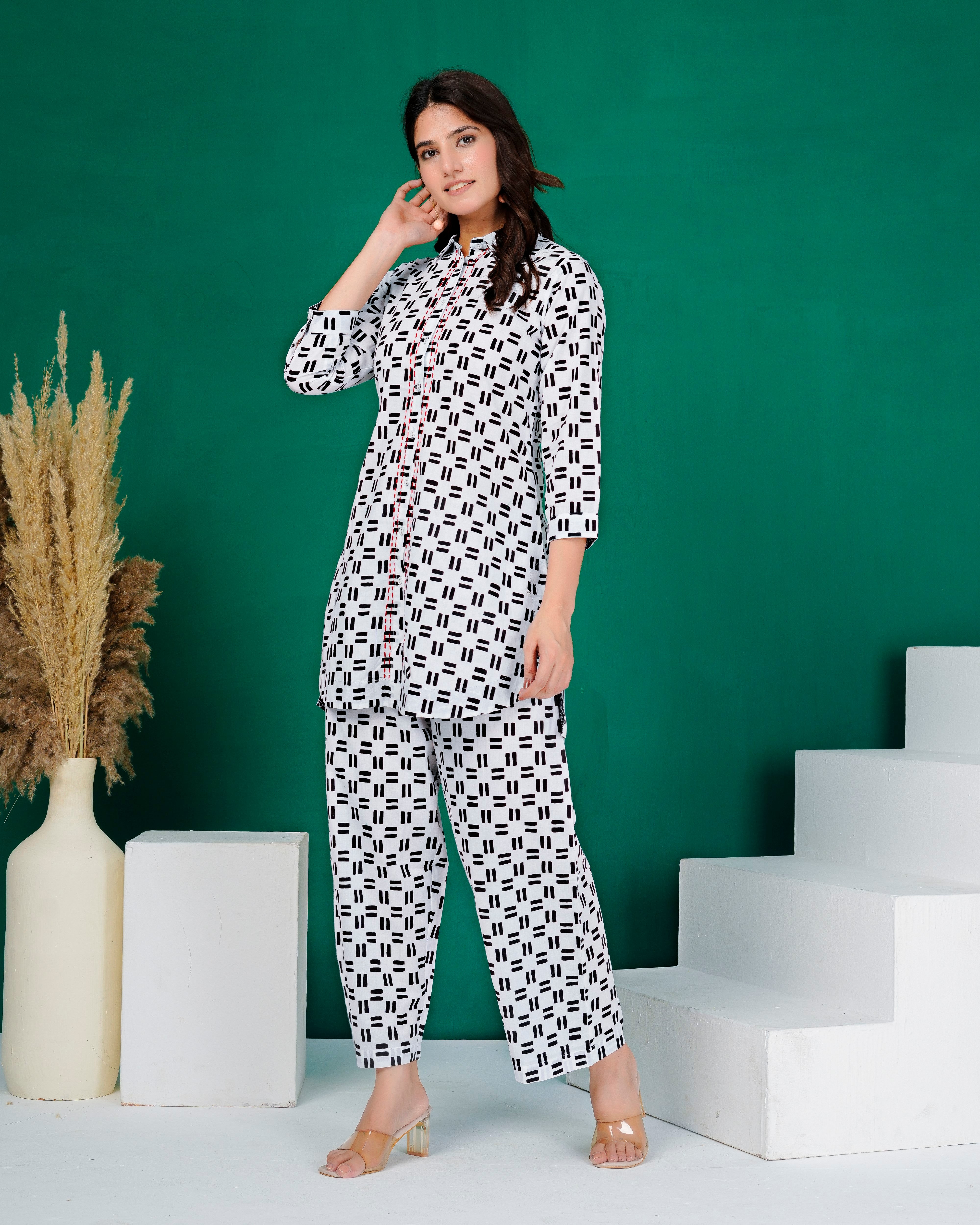 White Cross-Weave Geometric Print Cotton Coords