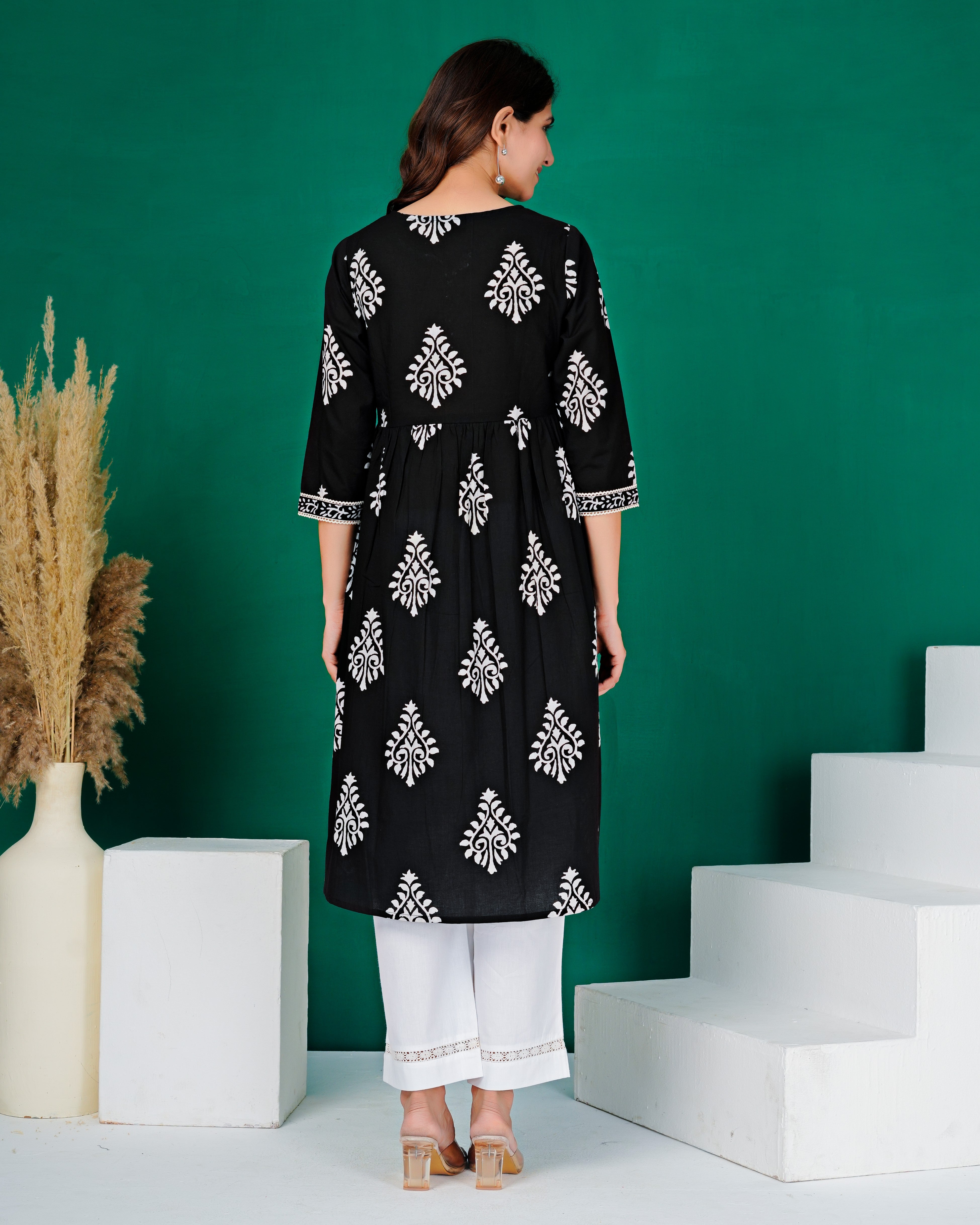 Black Printed Ethnic Kurta With White Embroidered Motifs