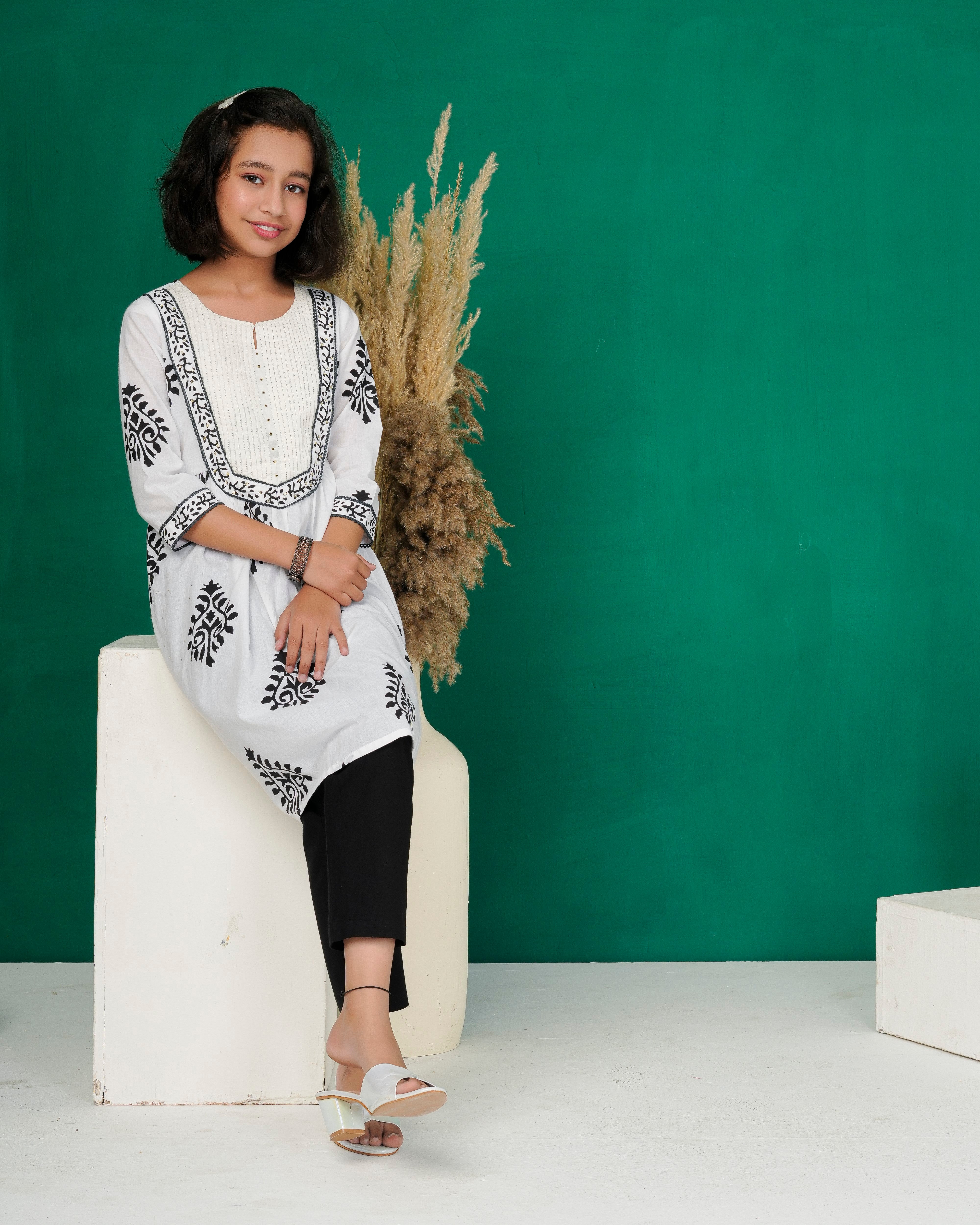White Hand-Block Patch Yoke Cotton Kurti