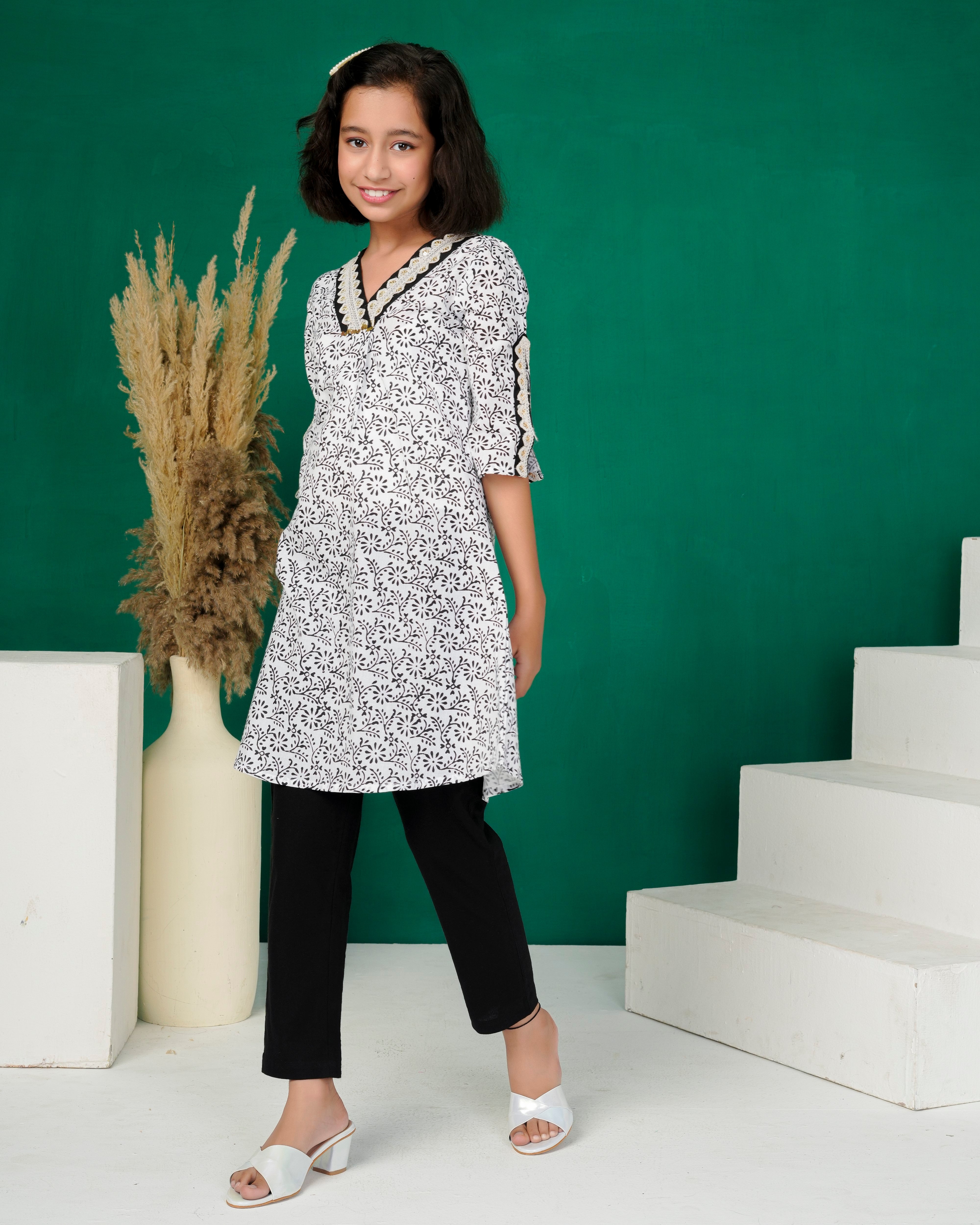 White Black Speckle Straight Cut Cotton Kurti