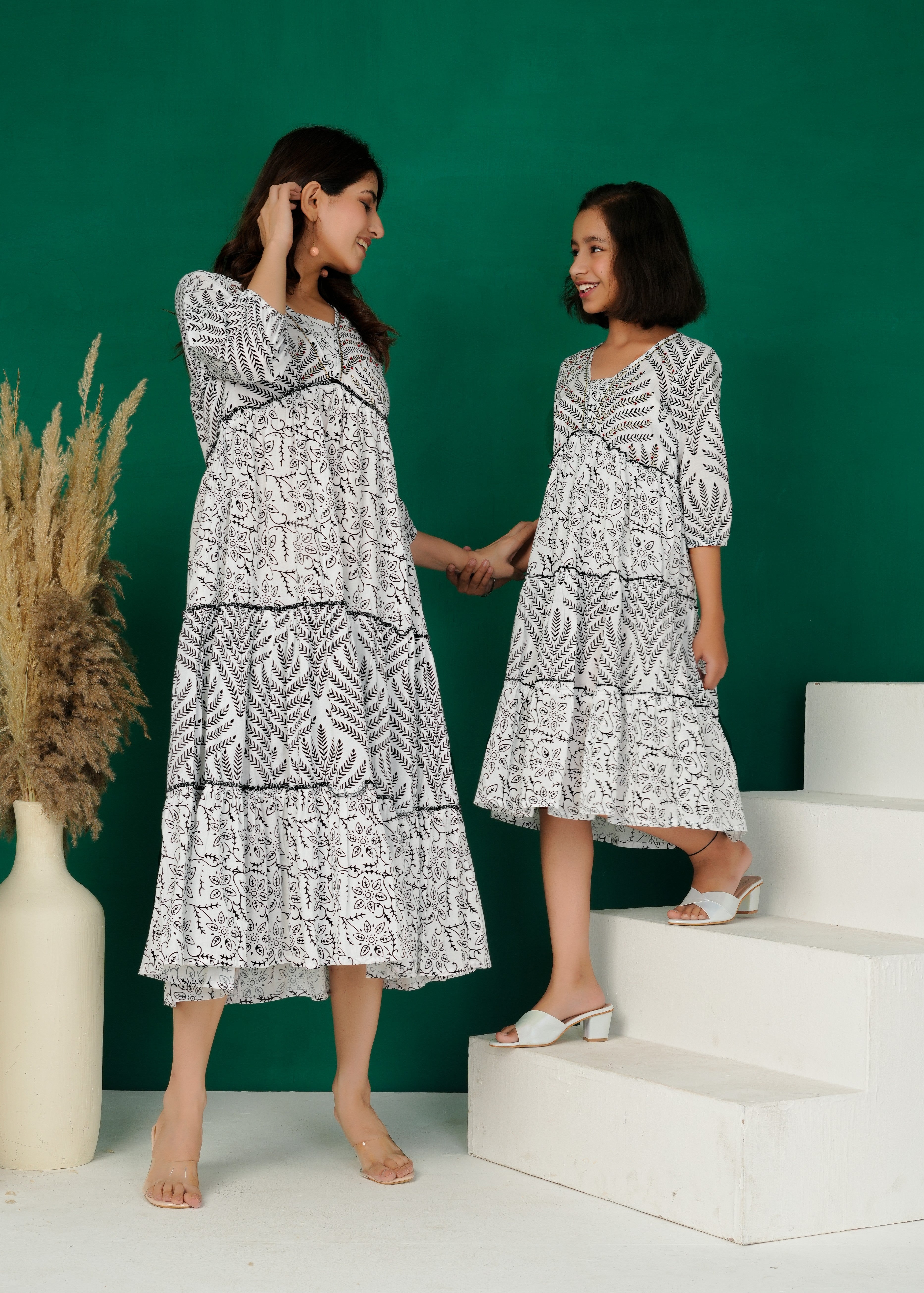 Neck Embroidered Printed Kurta