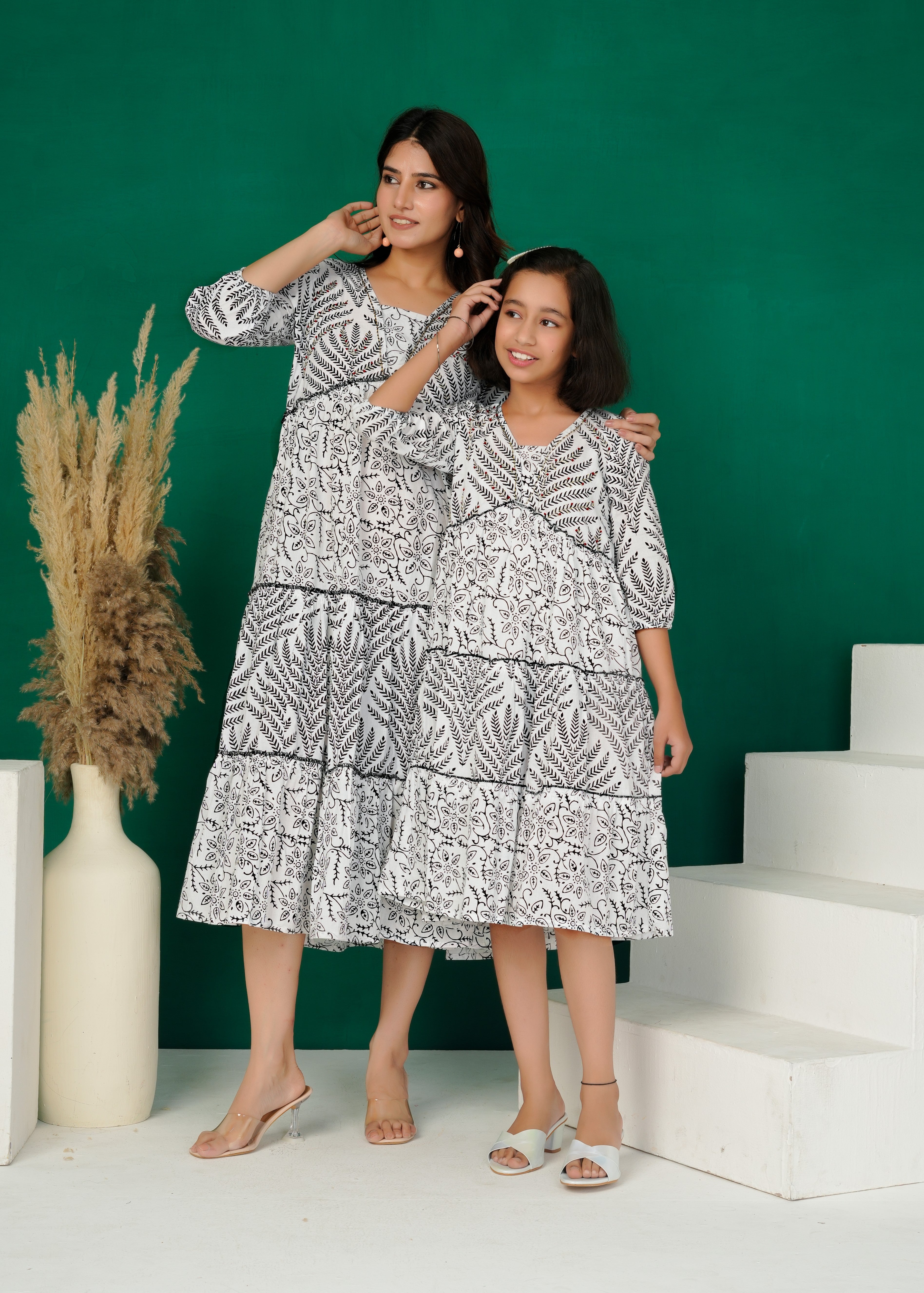 Neck Embroidered Printed Kurta