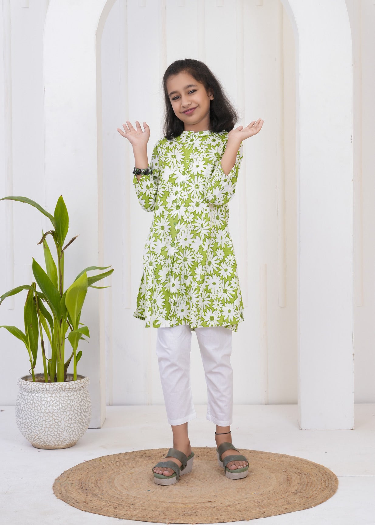 Green With White Floral Print Cotton Kurti