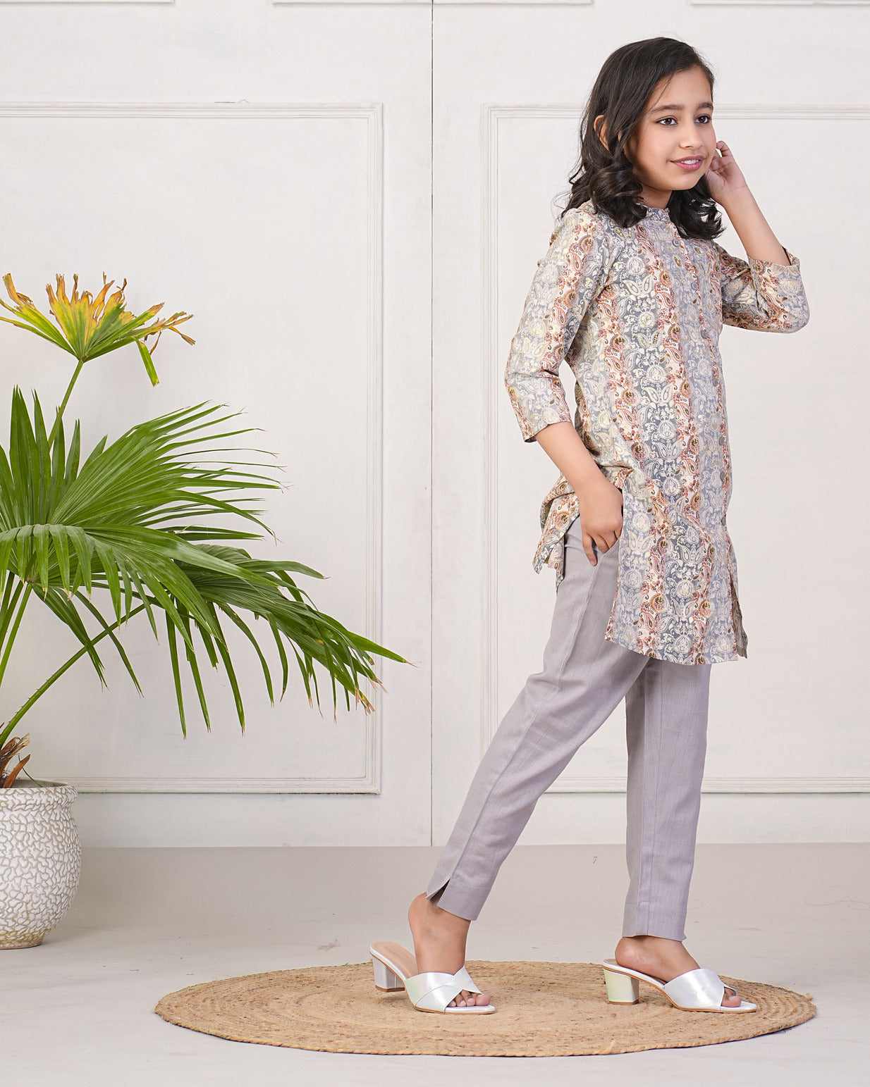 Grey With Gold Printed Queen Cut Muslin Kurti
