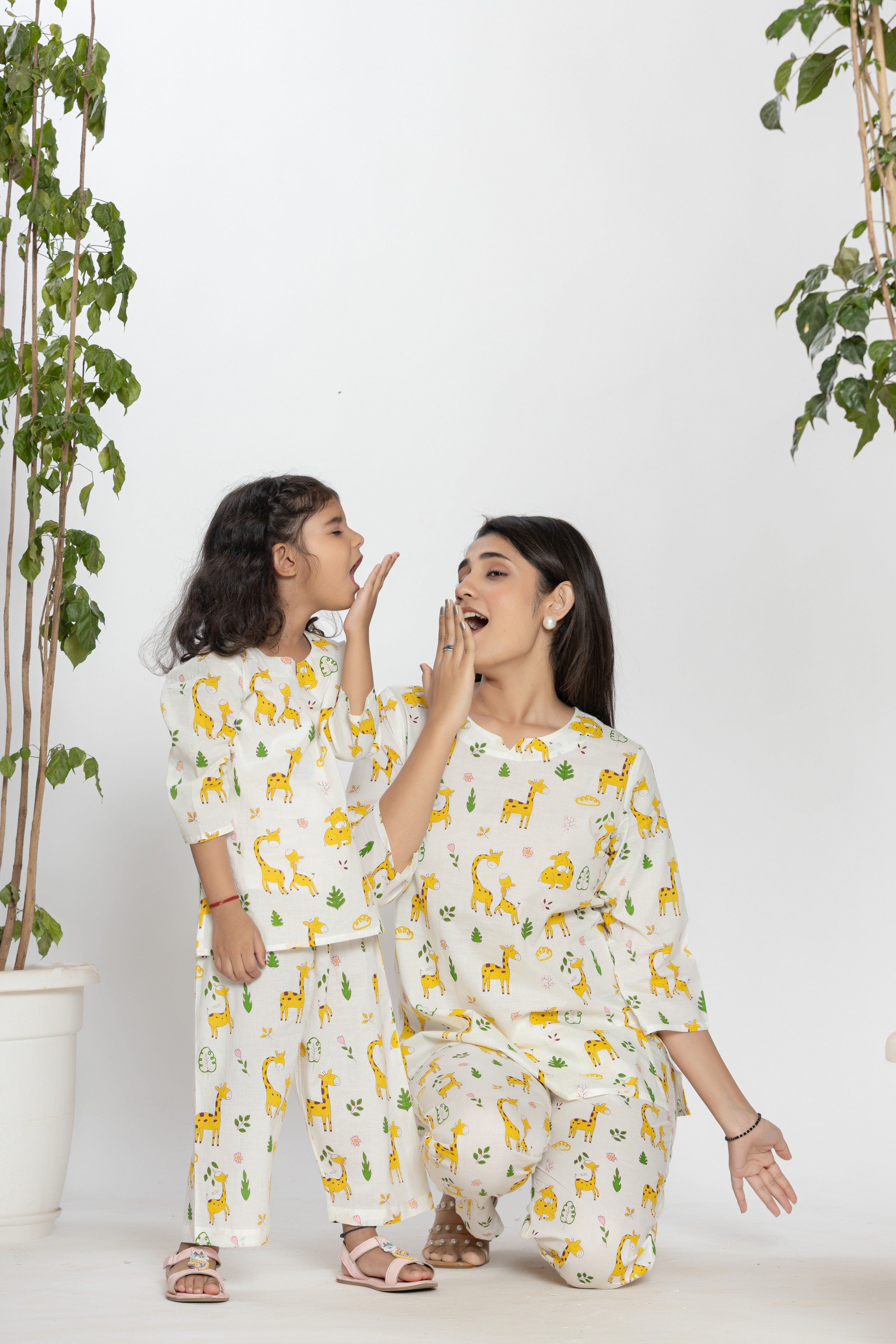 Giraffe Printed White Night Dress