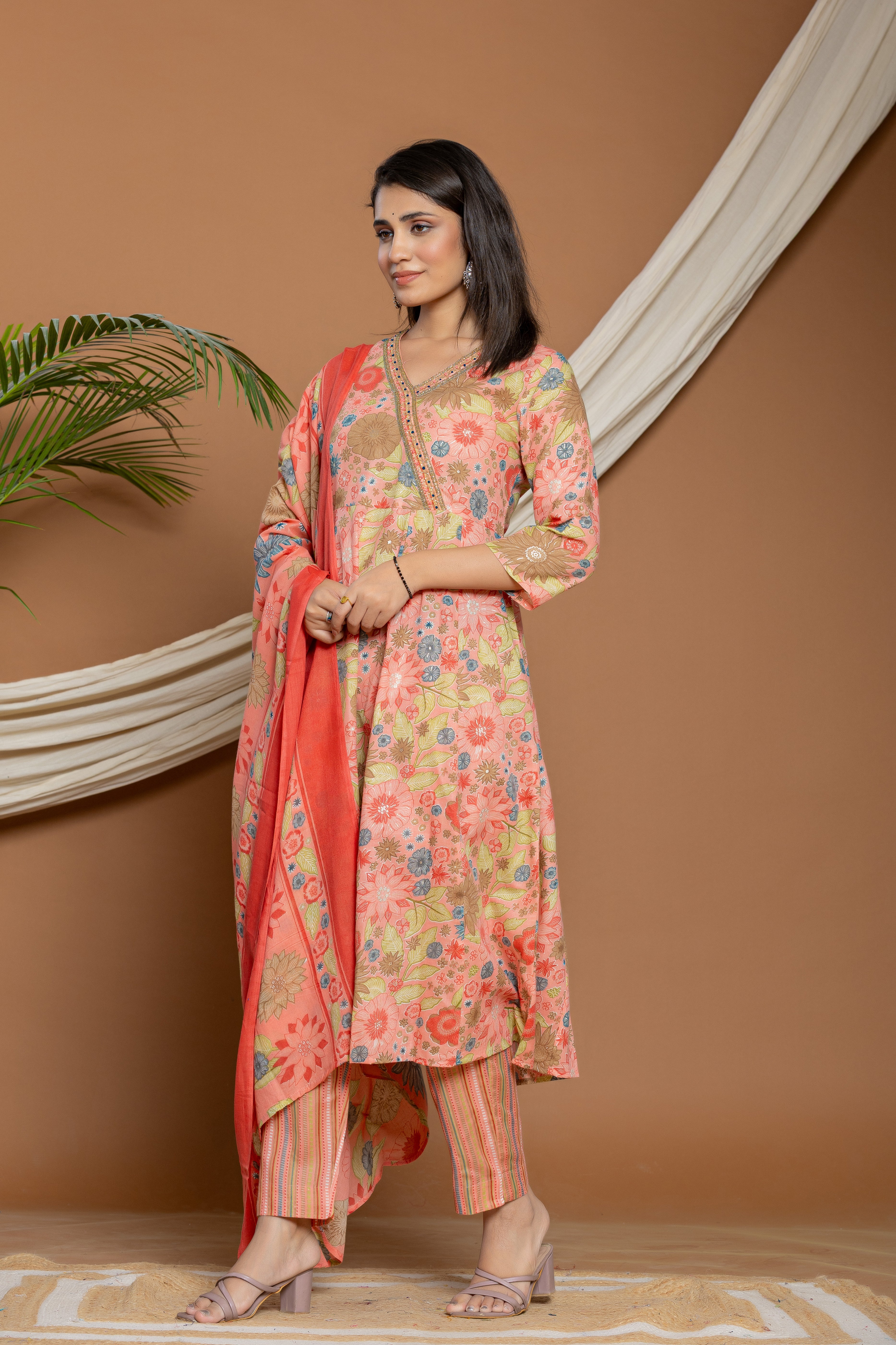 Ladies Peach Floral Printed 3 Pcs Set
