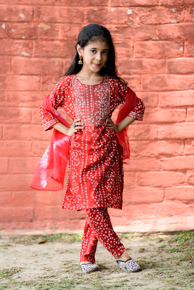 Red Bandhani Printed Embellished Cotton Girl's Suit Set
