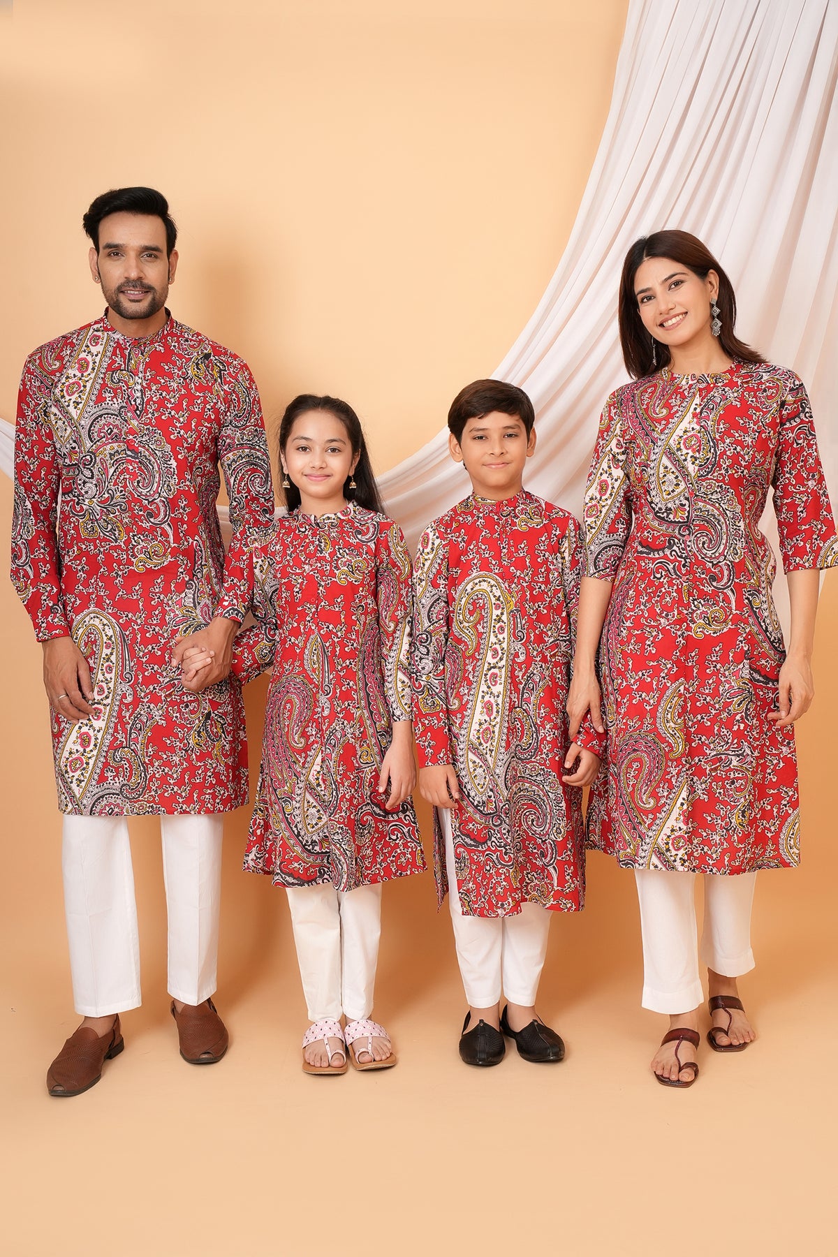 Traditional Paisley Printed Floral Kurta For Beta Red