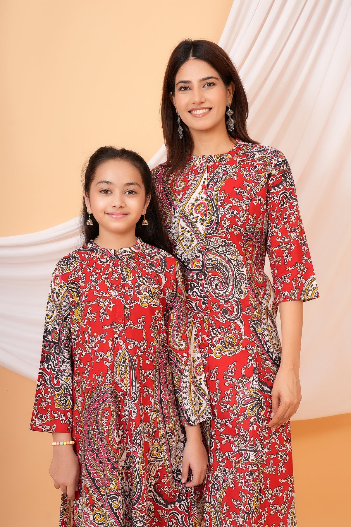 Traditional Paisley Printed Floral Kurta For Beta Red