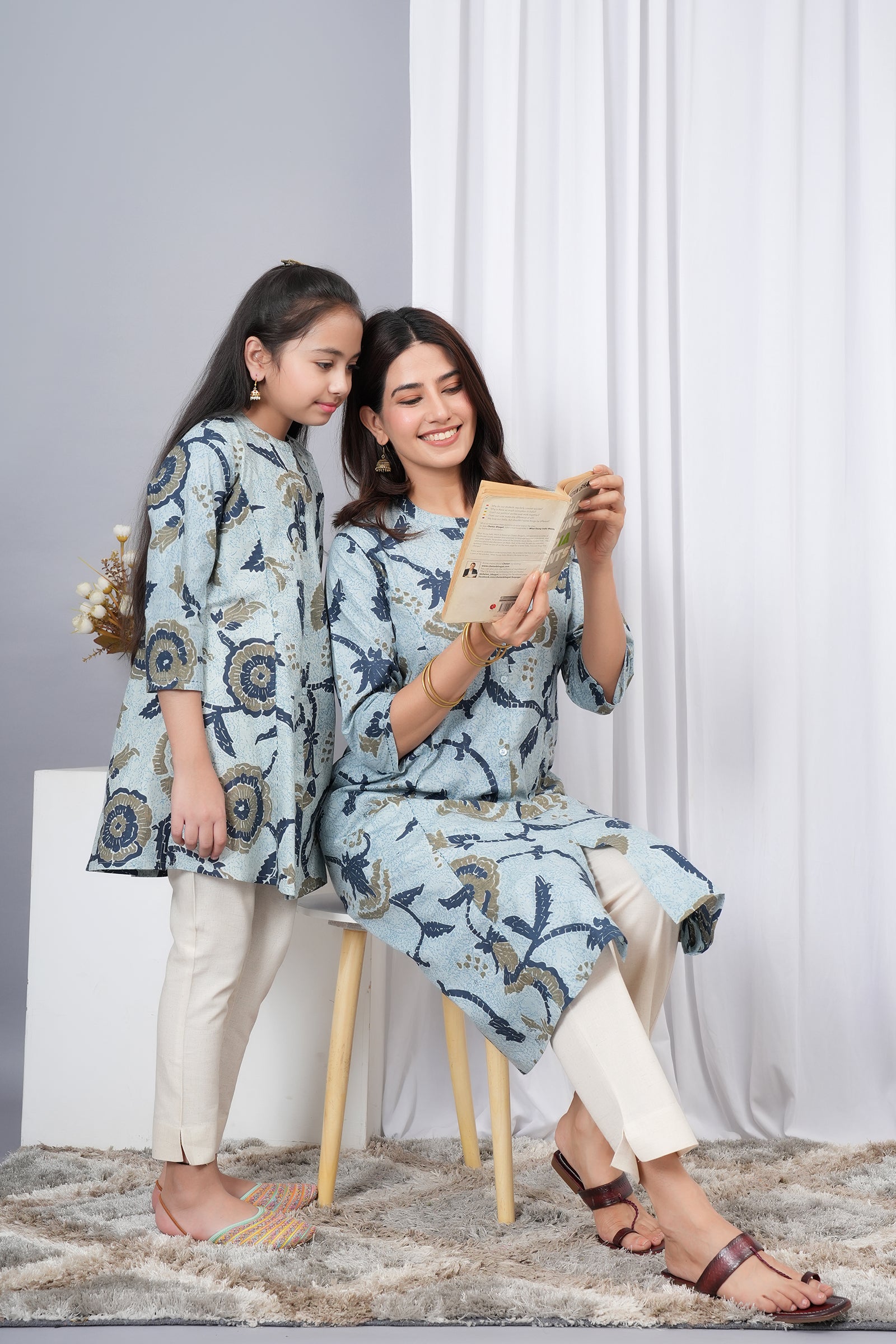 Flower Pattern Printed A-Line Ethnic Kurti Maa Beti Duo - Sky Blue
