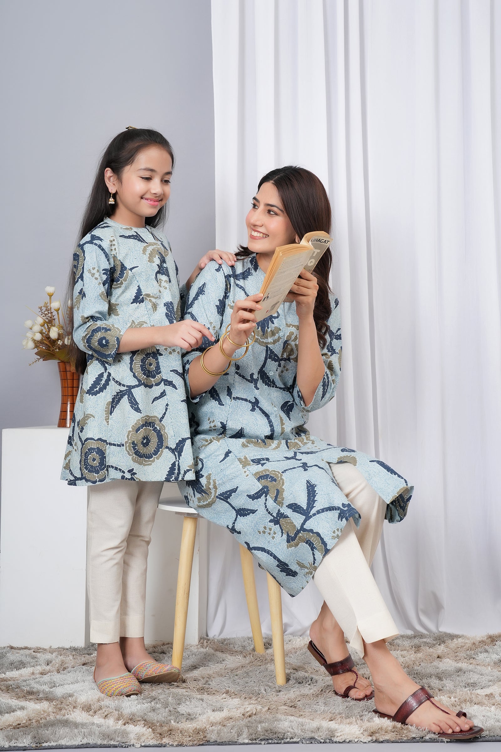 Flower Pattern Printed A-Line Ethnic Kurti Maa Beti Duo - Sky Blue