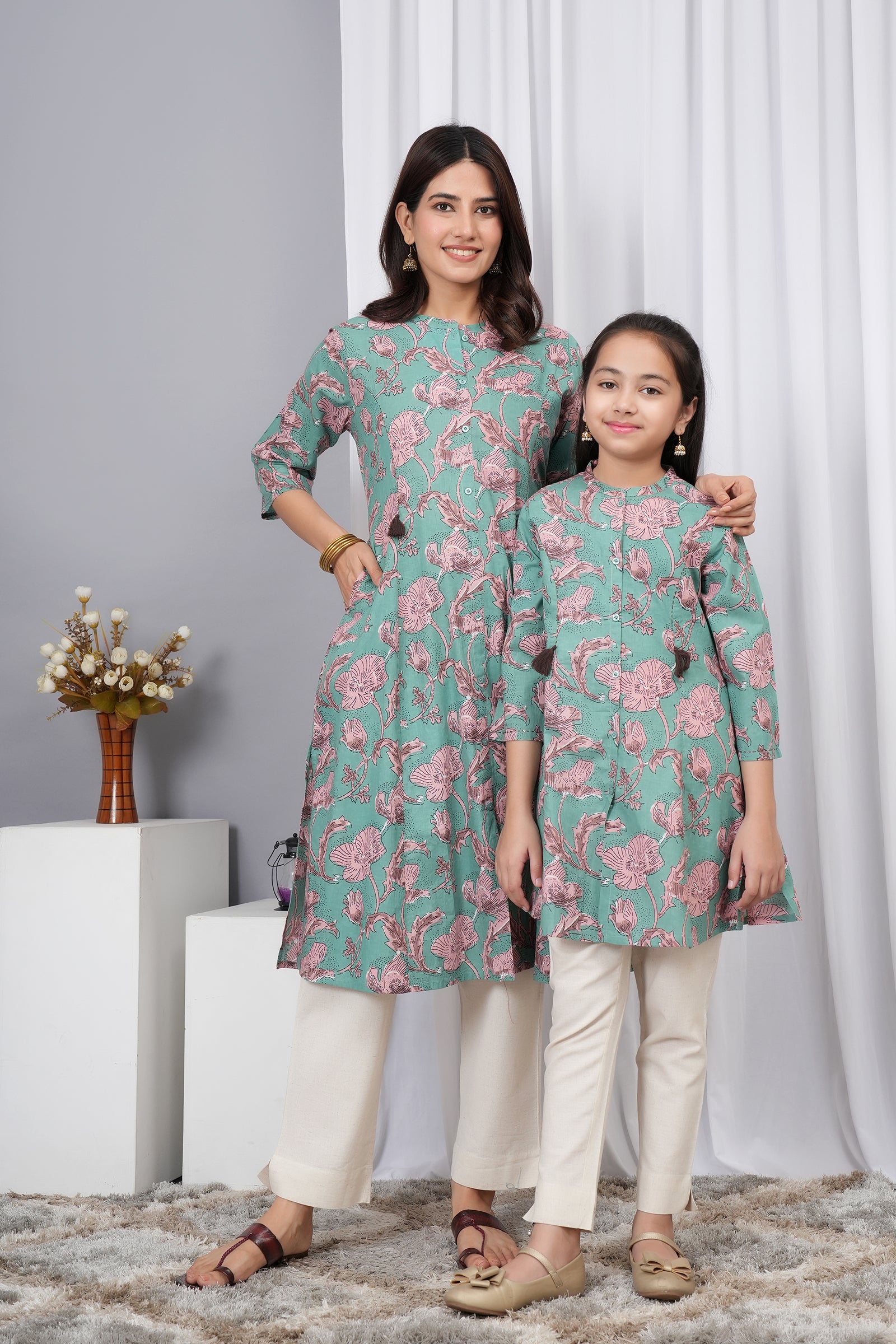 Pink Flower Printed Solid A-Line Ethnic Kurti Maa Beti Duo - Sage Green