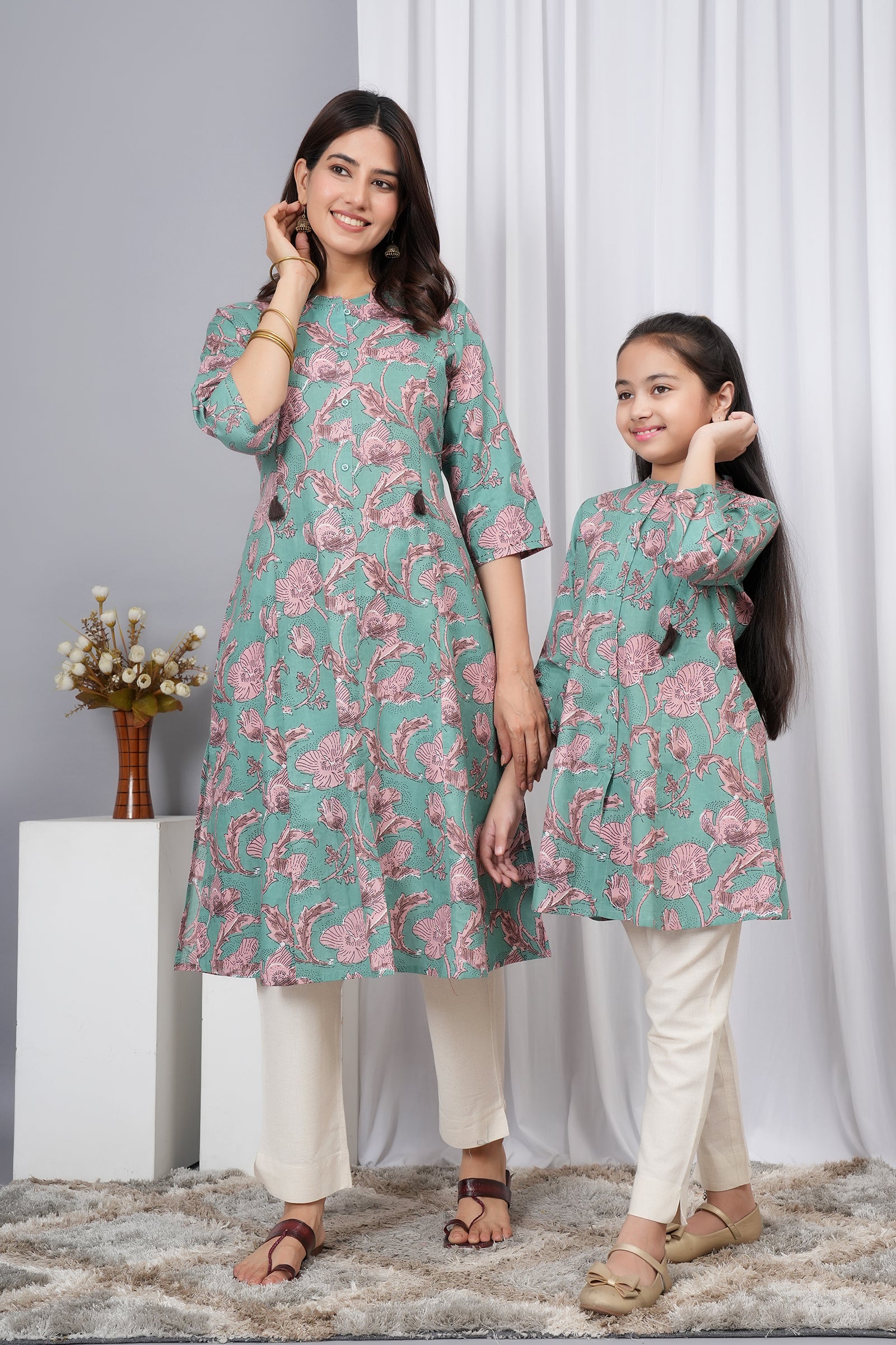 Pink Flower Printed Solid A-Line Ethnic Kurti Maa Beti Duo - Sage Green