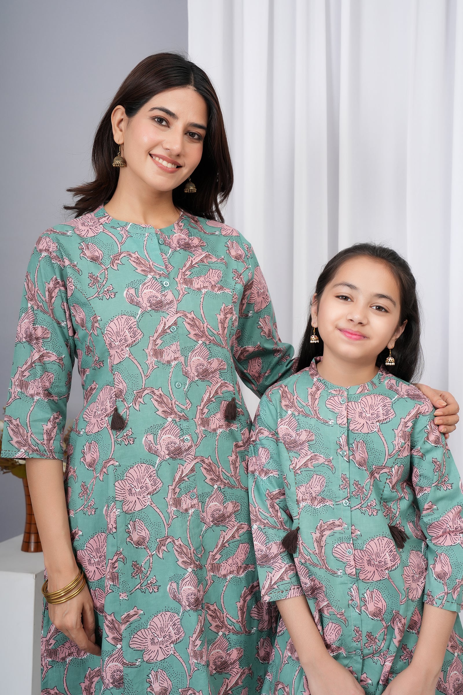 Pink Flower Printed Solid A-Line Ethnic Kurti Maa Beti Duo - Sage Green