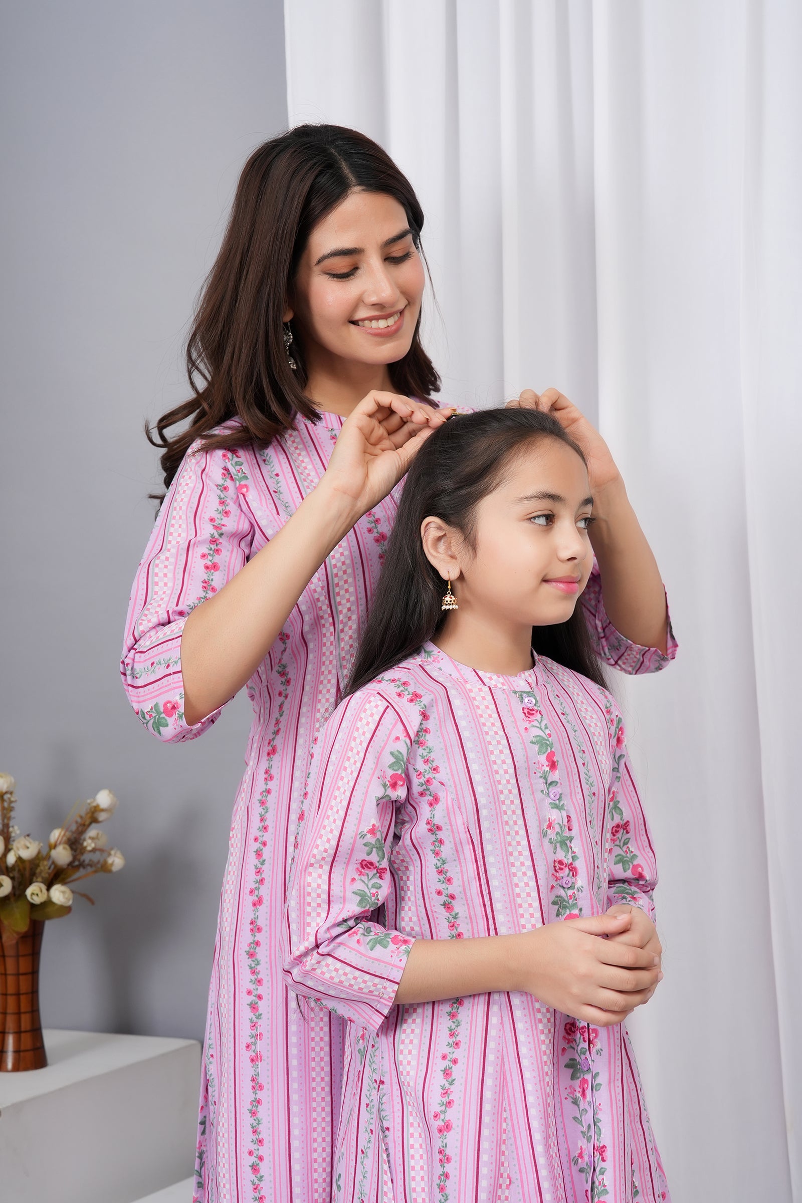 Flower & Petal Printed A-Line Ethnic Kurti Maa Beti Duo - Light Purple