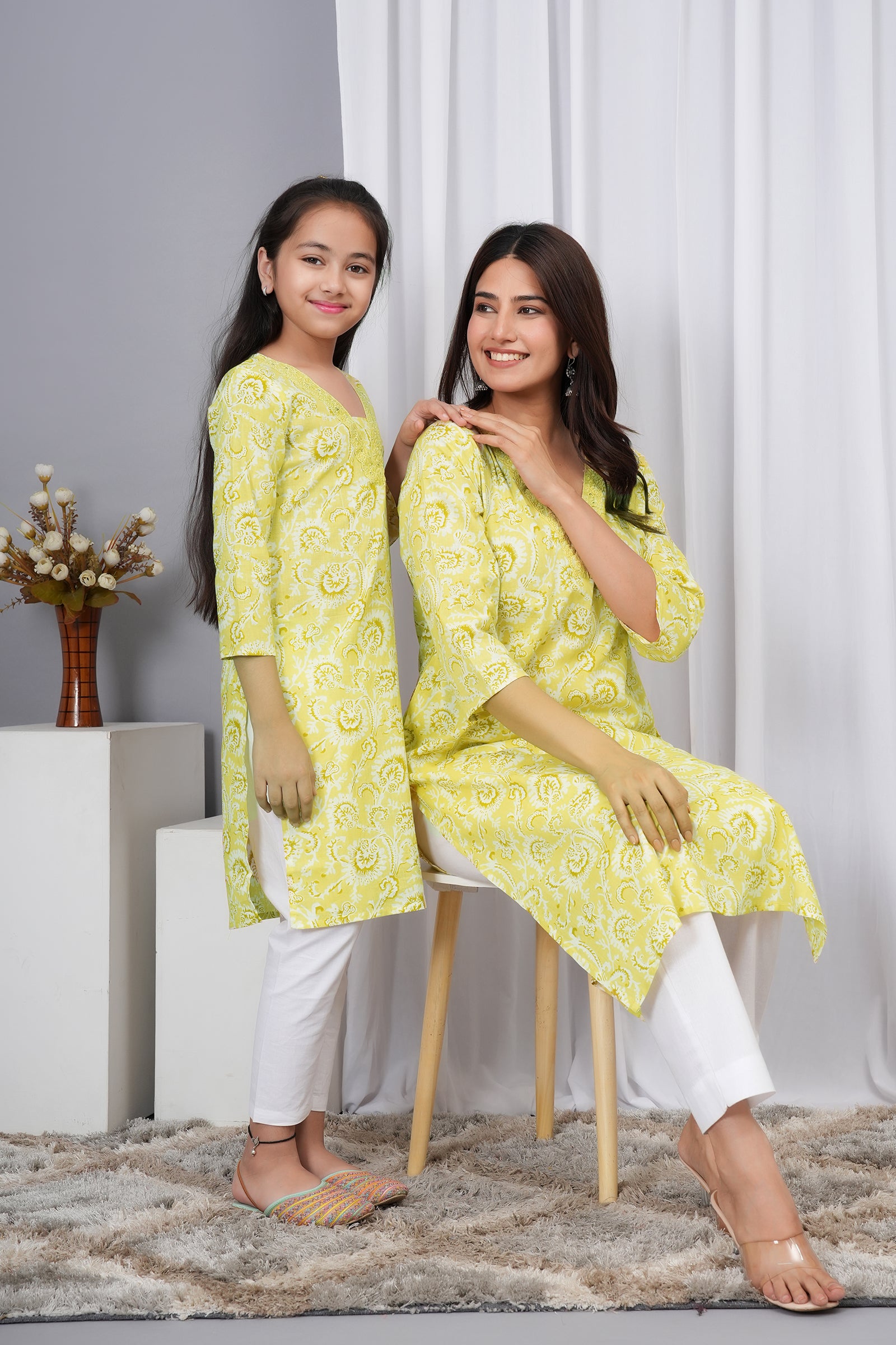 Traditional Floral Printed Embroidered V Neck Ethnic Kurti Maa Beti Duo - Light Yellow
