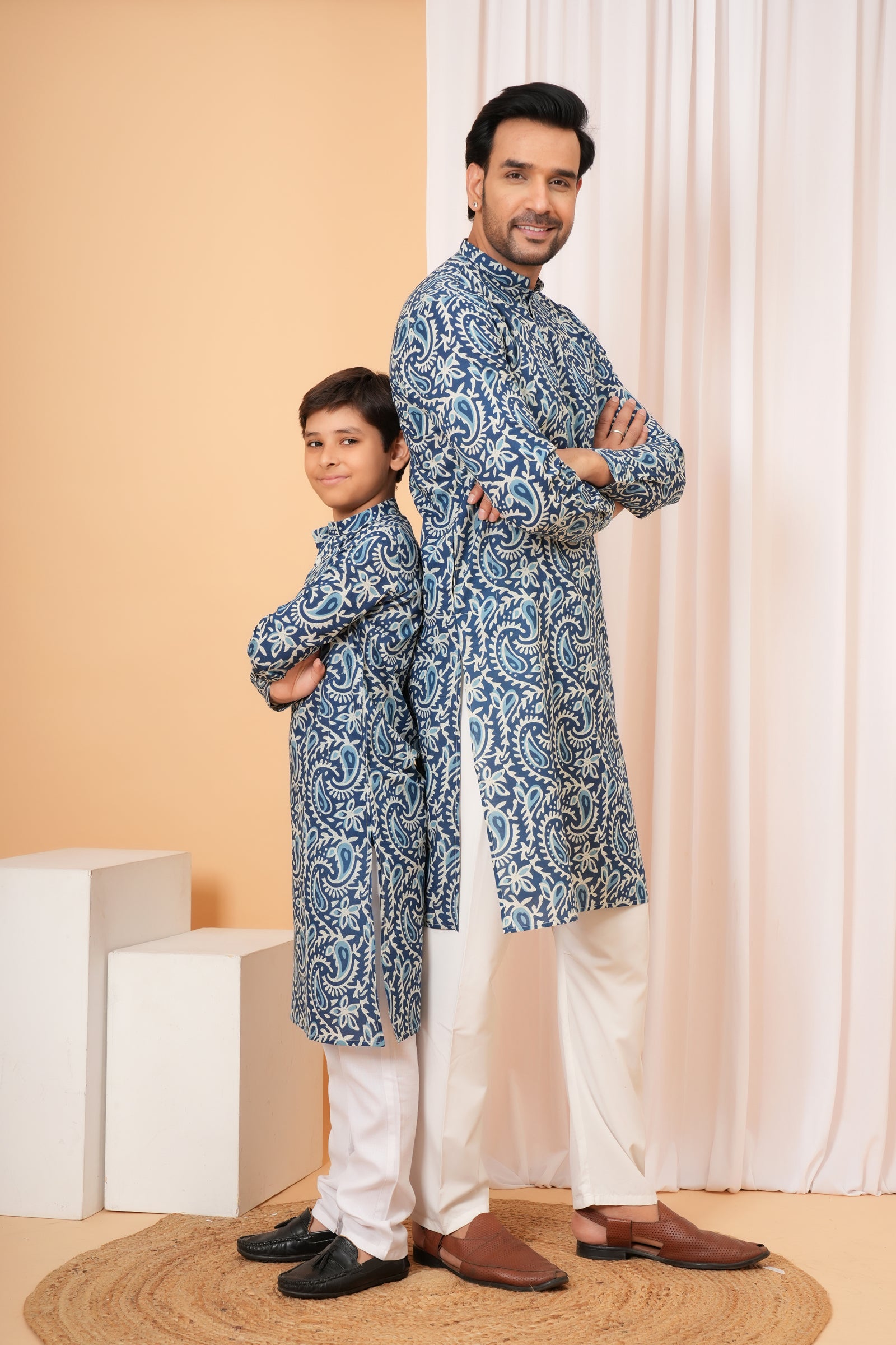 Traditional Paisley Print Ethnic Cotton Kurta for Baap Beta Duo - Royal Blue
