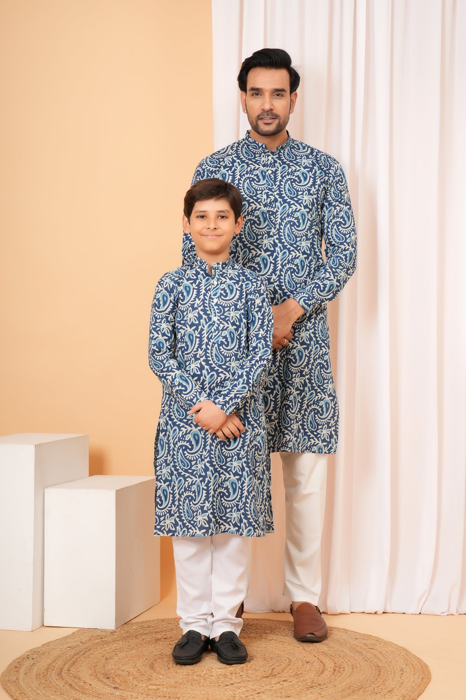 Traditional Paisley Print Ethnic Cotton Kurta for Baap Beta Duo - Royal Blue