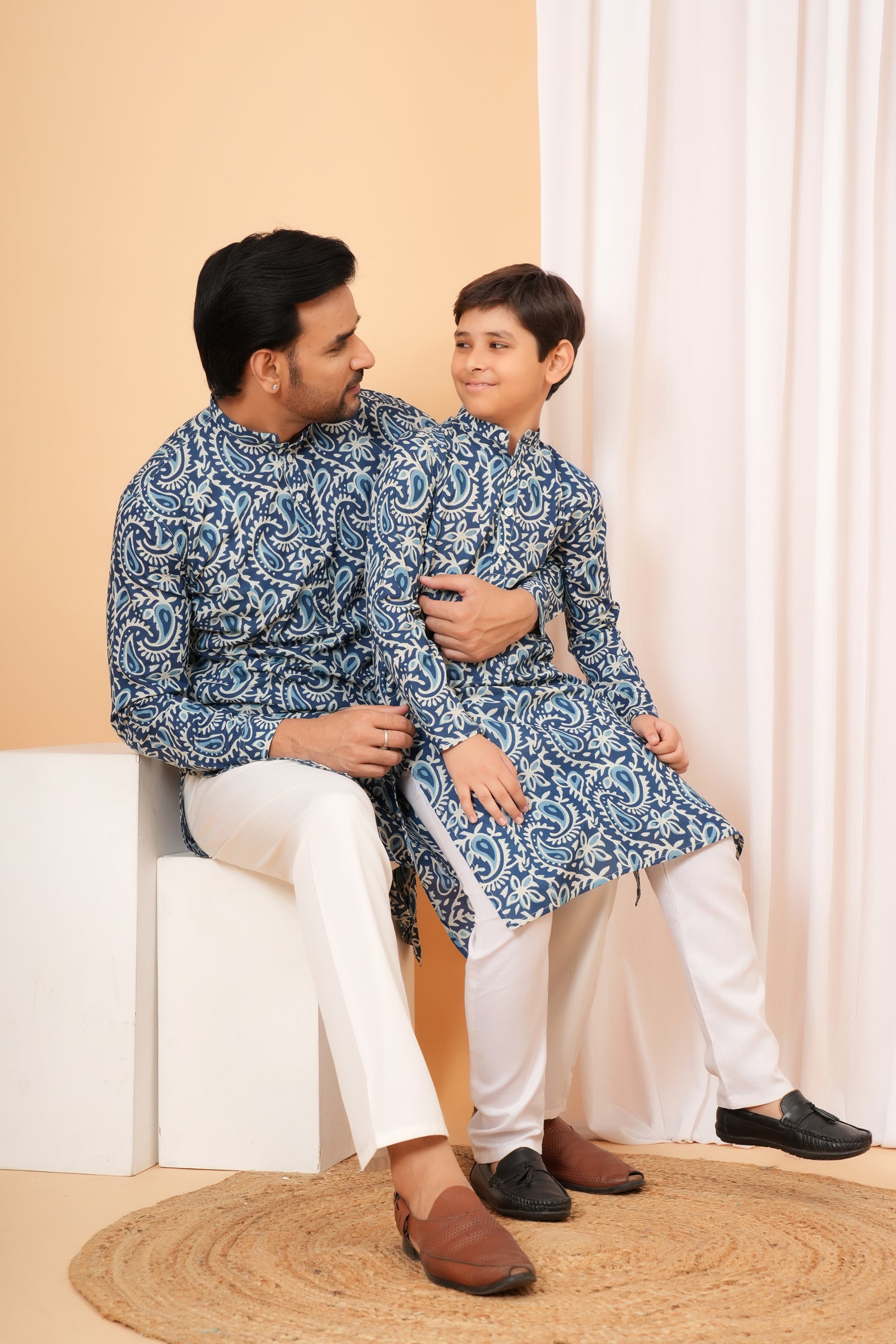 Traditional Paisley Print Ethnic Cotton Kurta for Baap Beta Duo - Royal Blue