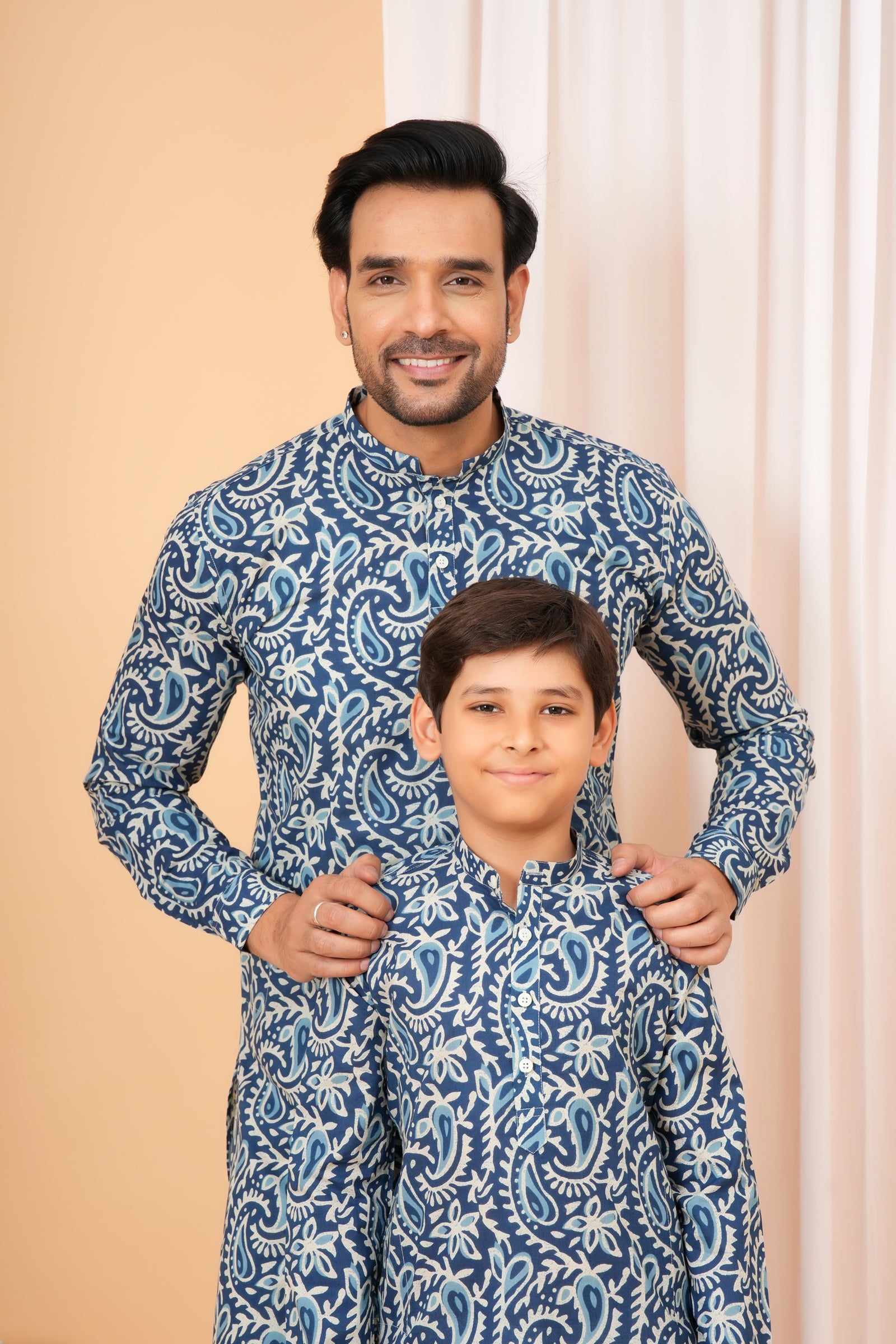 Traditional Paisley Print Ethnic Cotton Kurta for Baap Beta Duo - Royal Blue