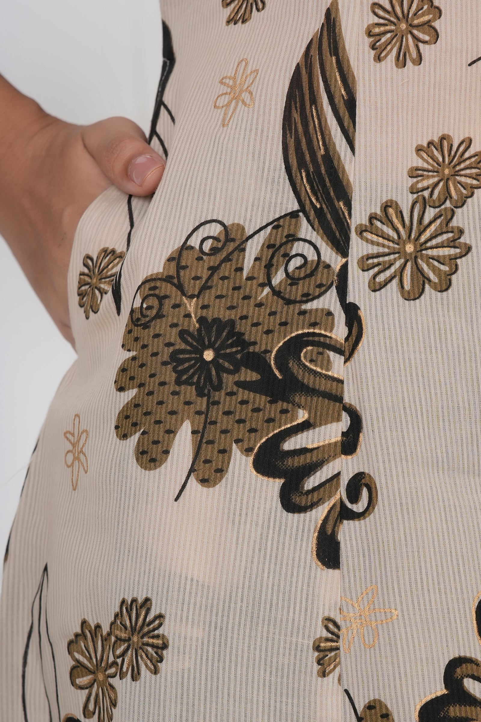 Bold Flower Printed Ladies Kurti