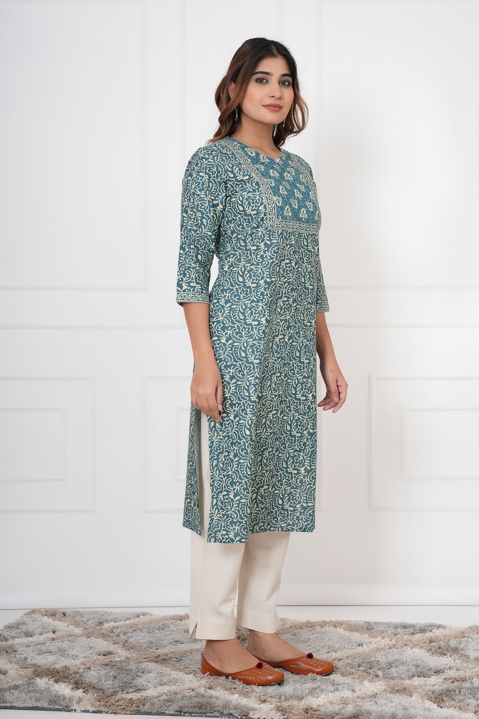 Traditional Bagru Hand Block Printed Kurti (Seaweed, Geometry)