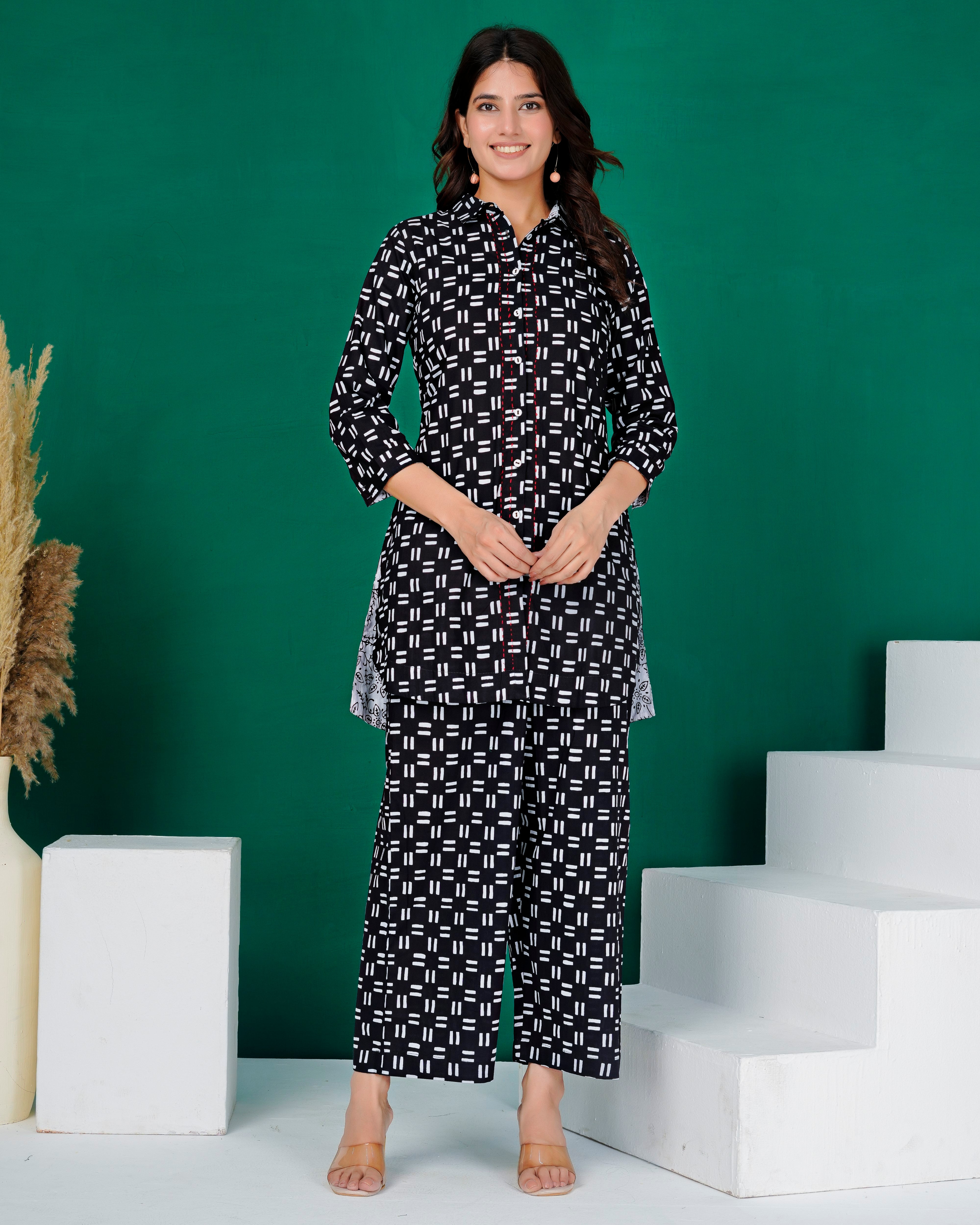 Black Cross-Weave Geometric Print Cotton Coords