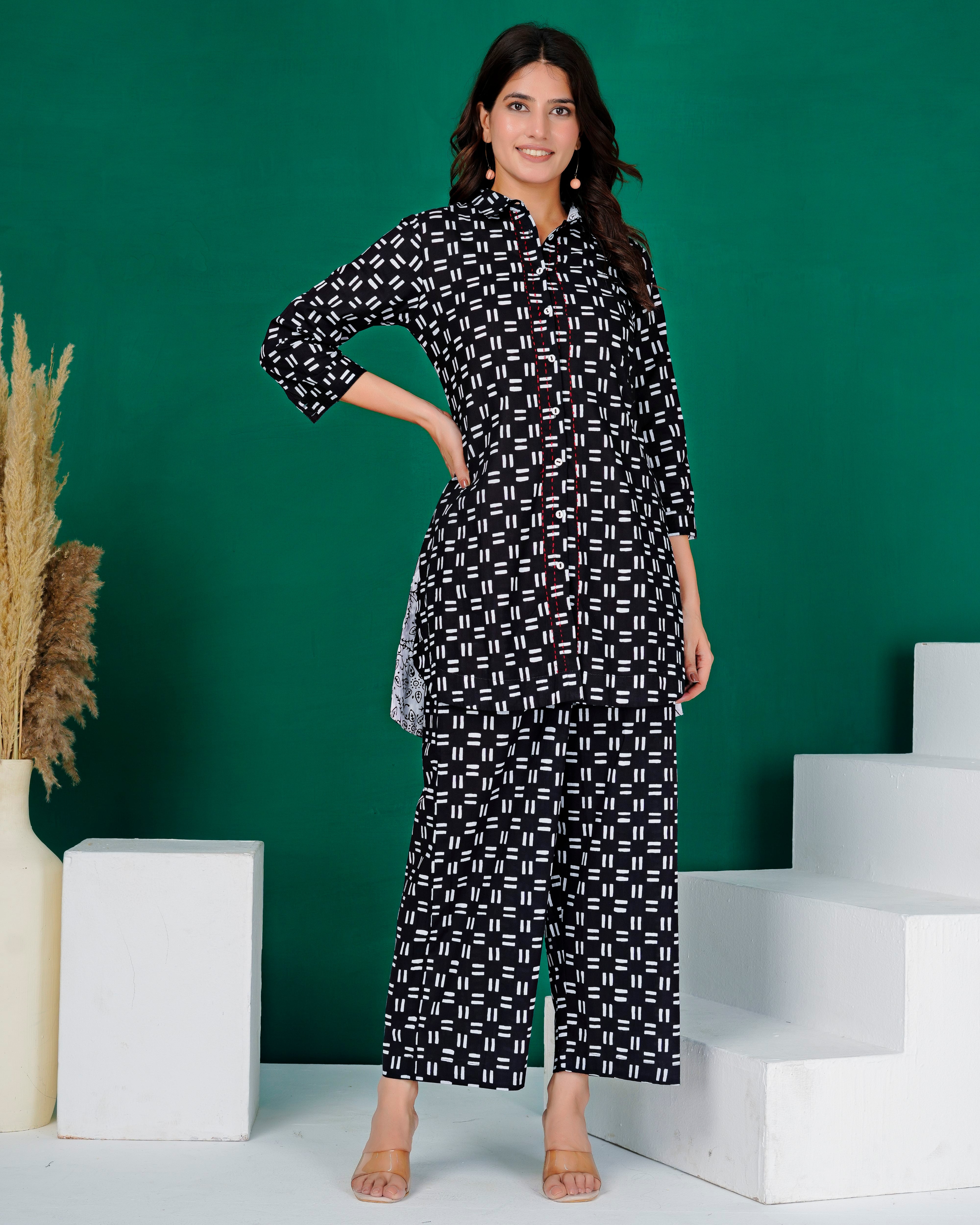 Black Cross-Weave Geometric Print Cotton Coords