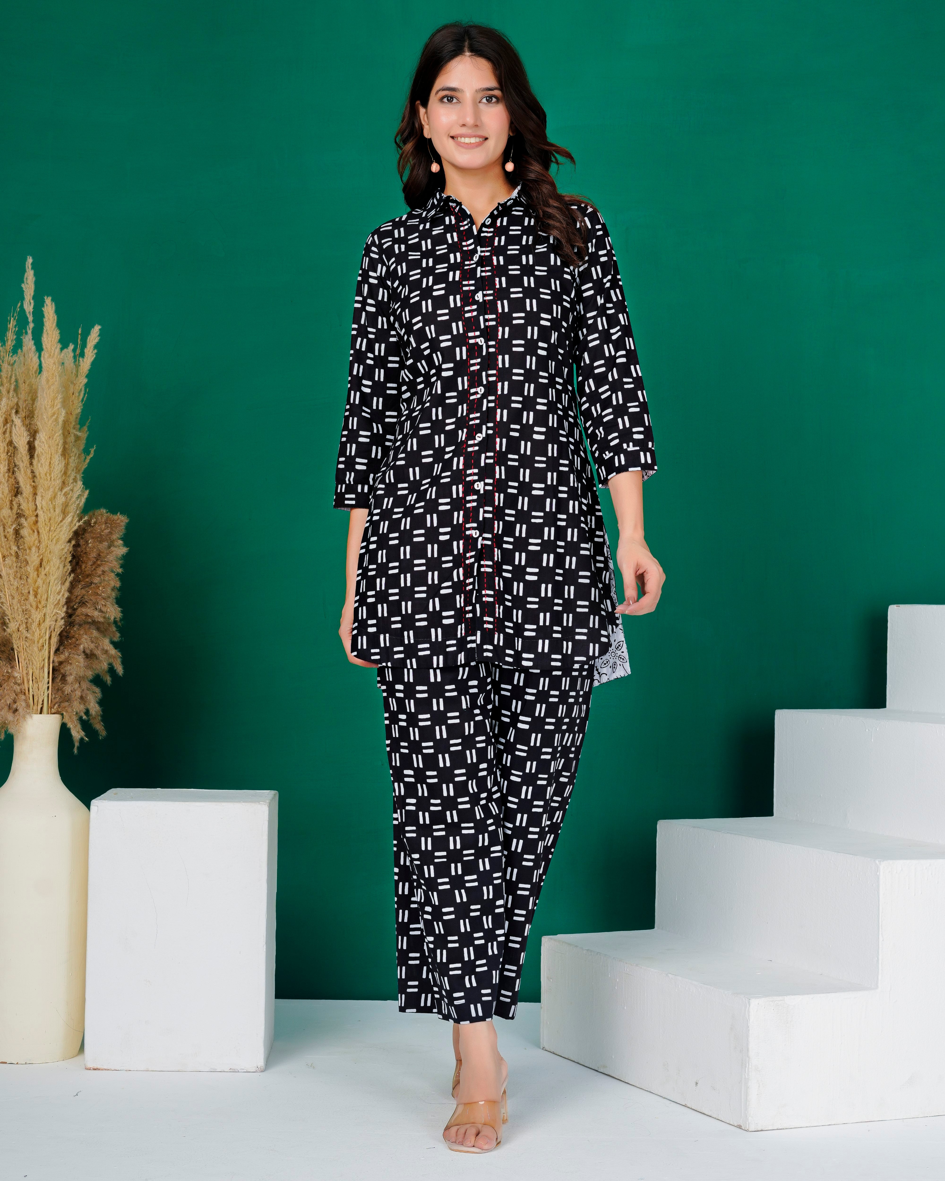 Black Cross-Weave Geometric Print Cotton Coords