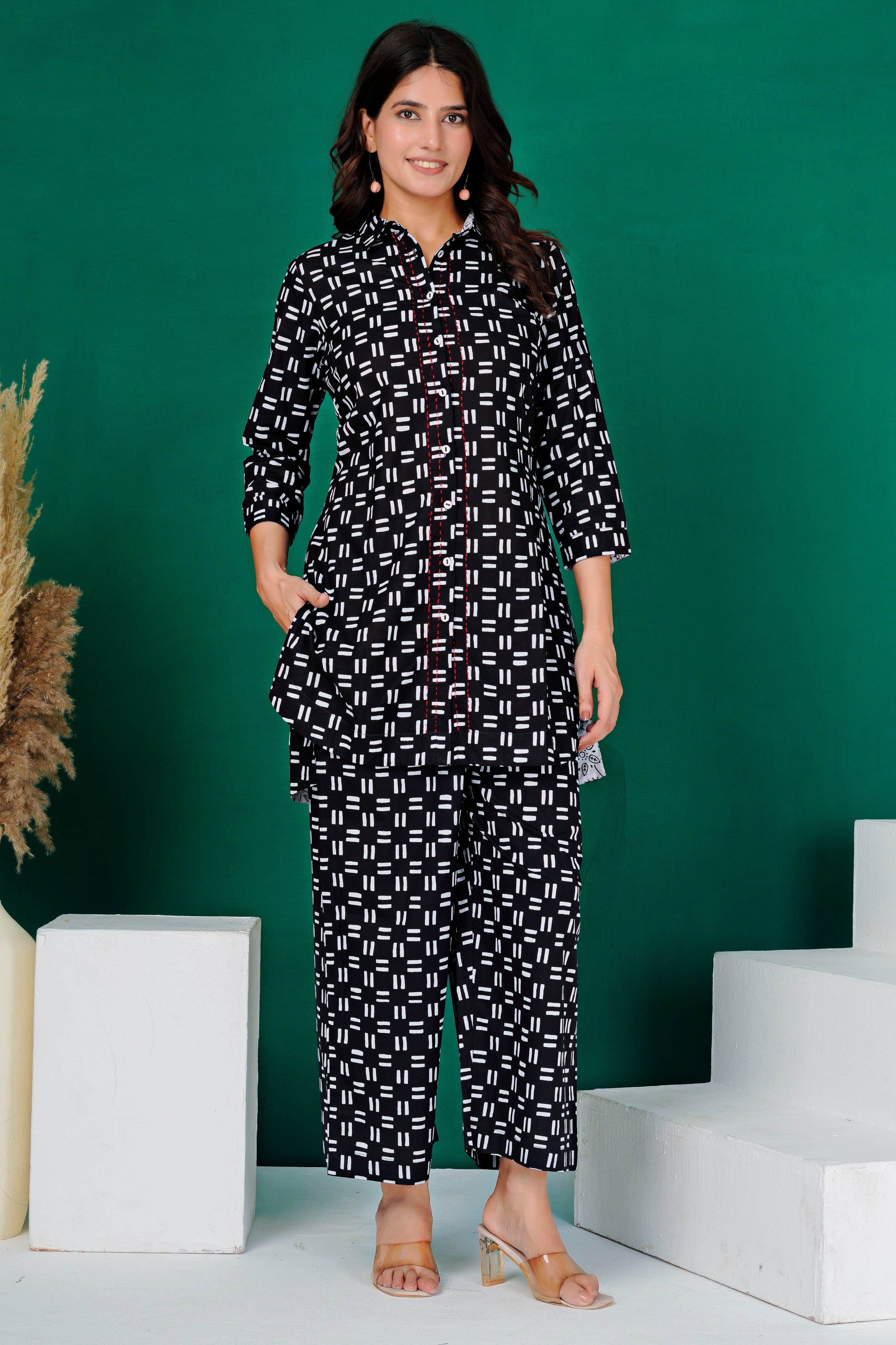Black Cross-Weave Geometric Print Cotton Coords