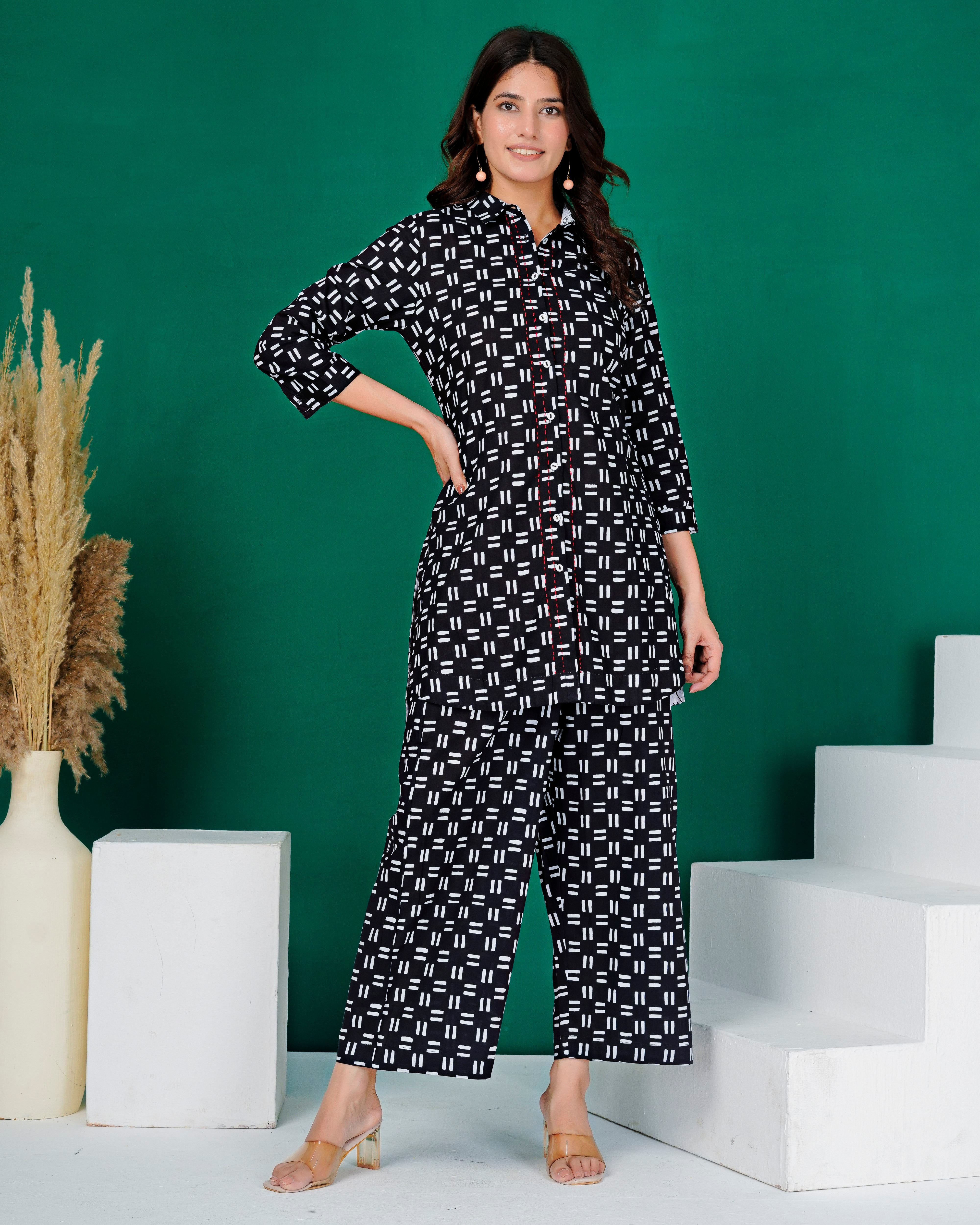Black Cross-Weave Geometric Print Cotton Coords