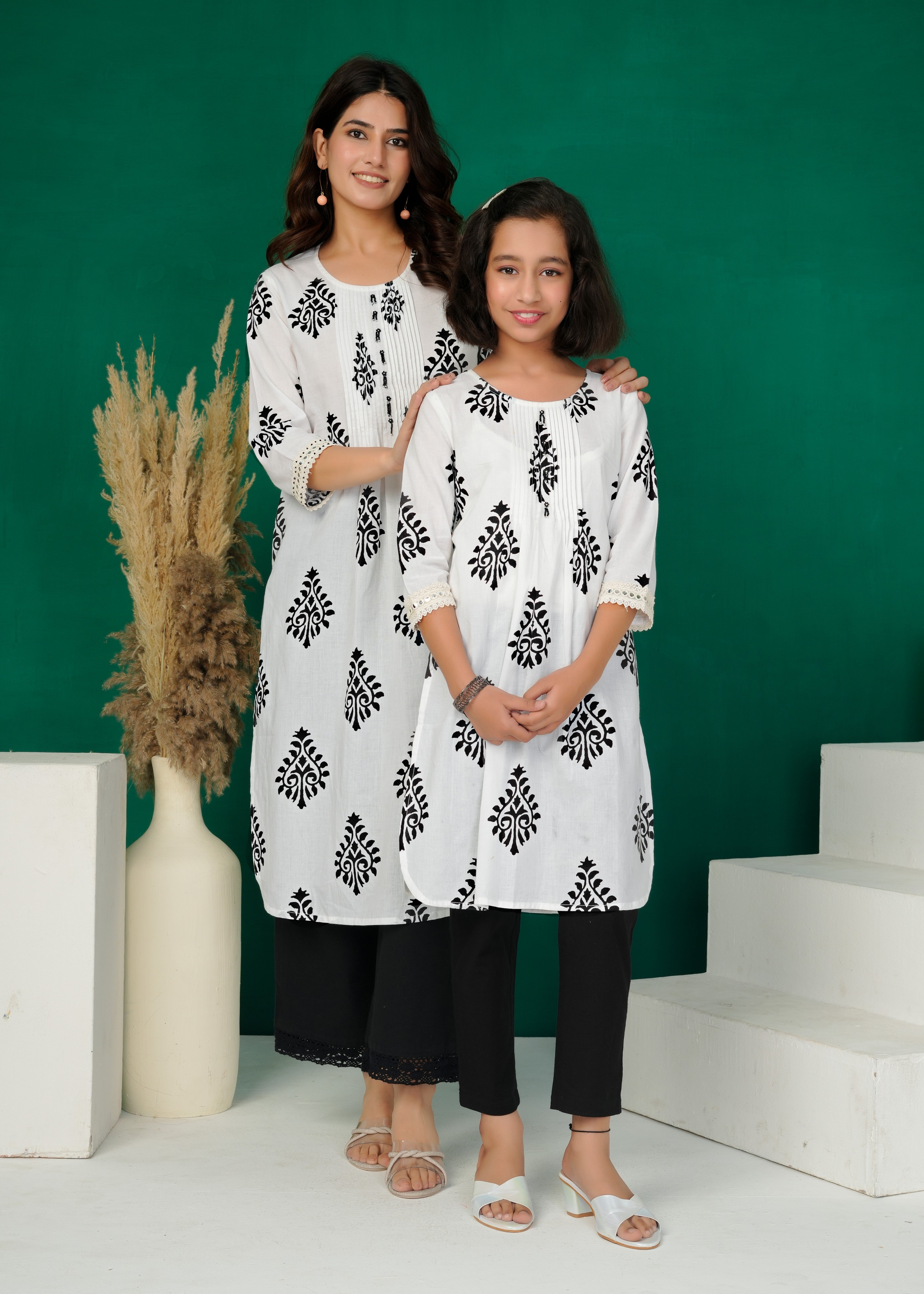White Cotton Kurta With Black Floral Printing