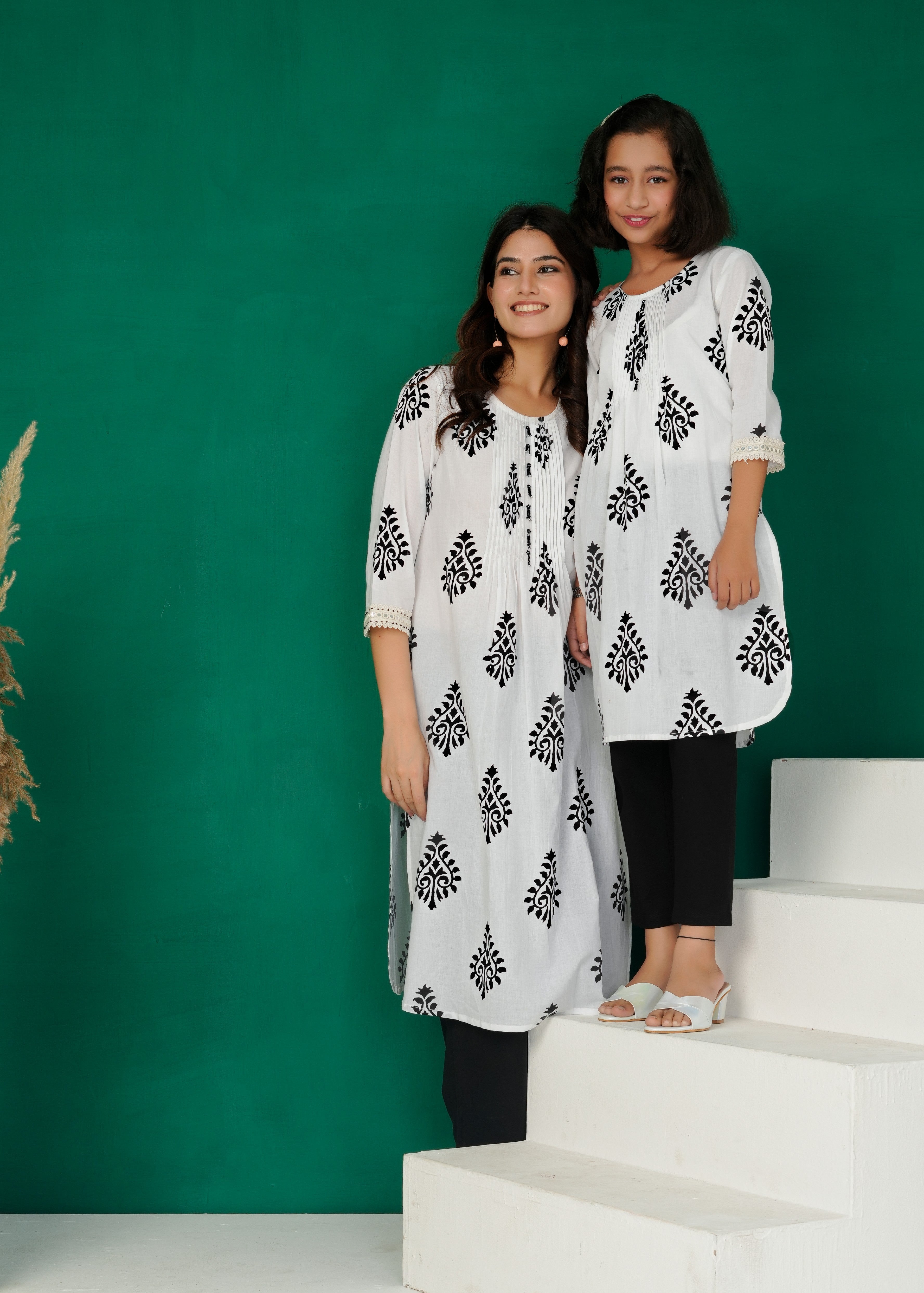 White Cotton Kurta With Black Floral Printing