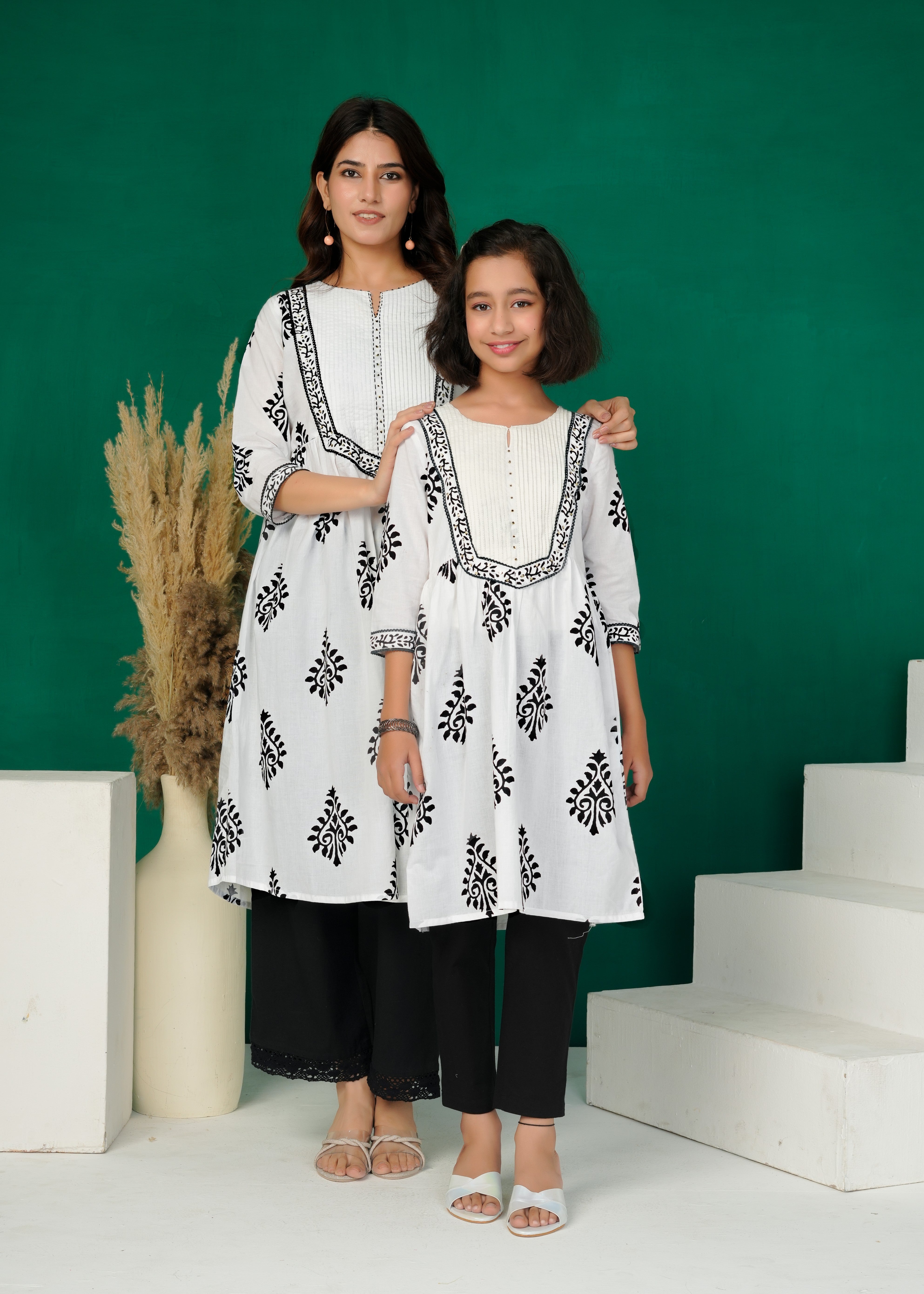 White Hand-Block Patch Yoke Cotton Kurta