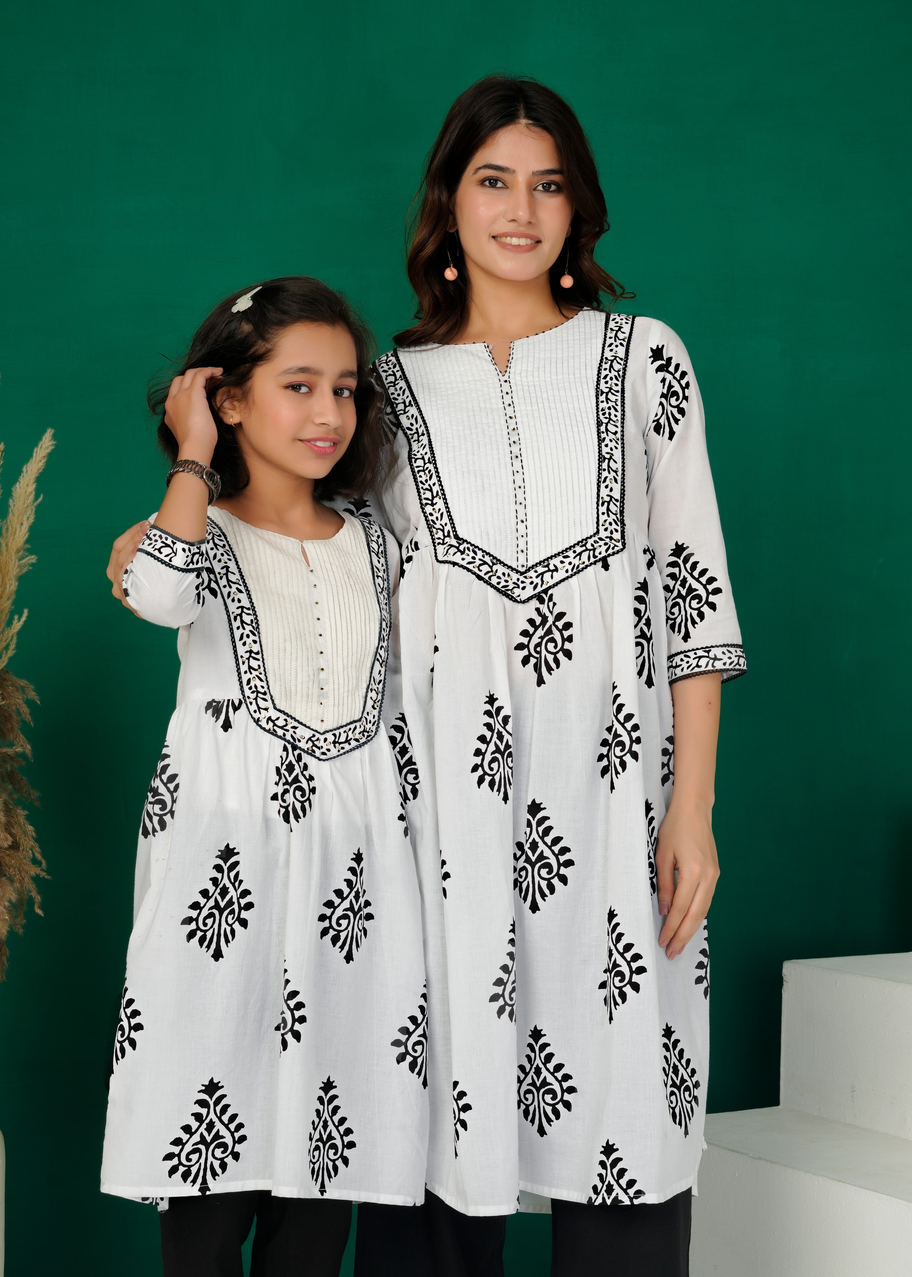 White Hand-Block Patch Yoke Cotton Kurta