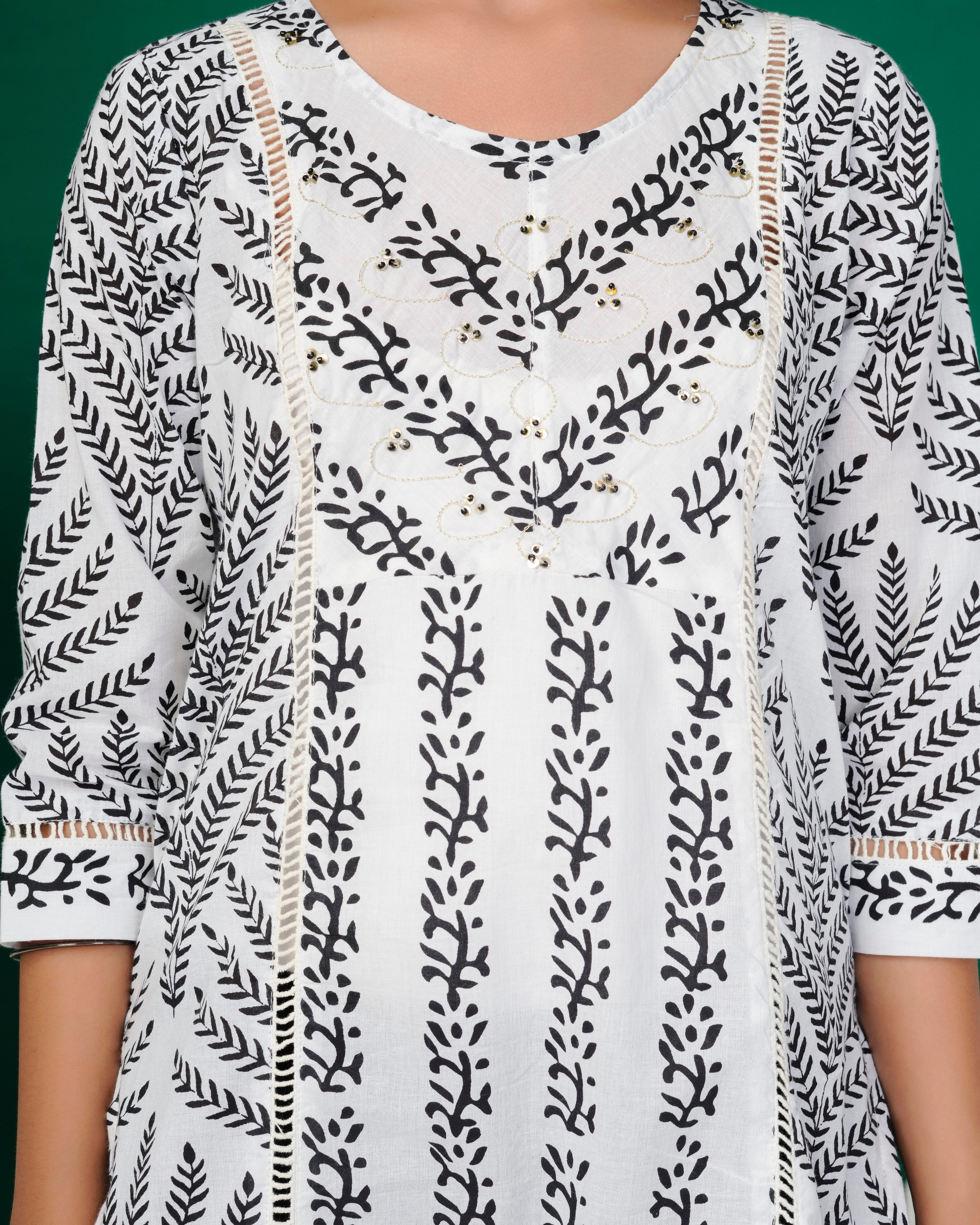 White Linear Print A-Line Cotton Kurti