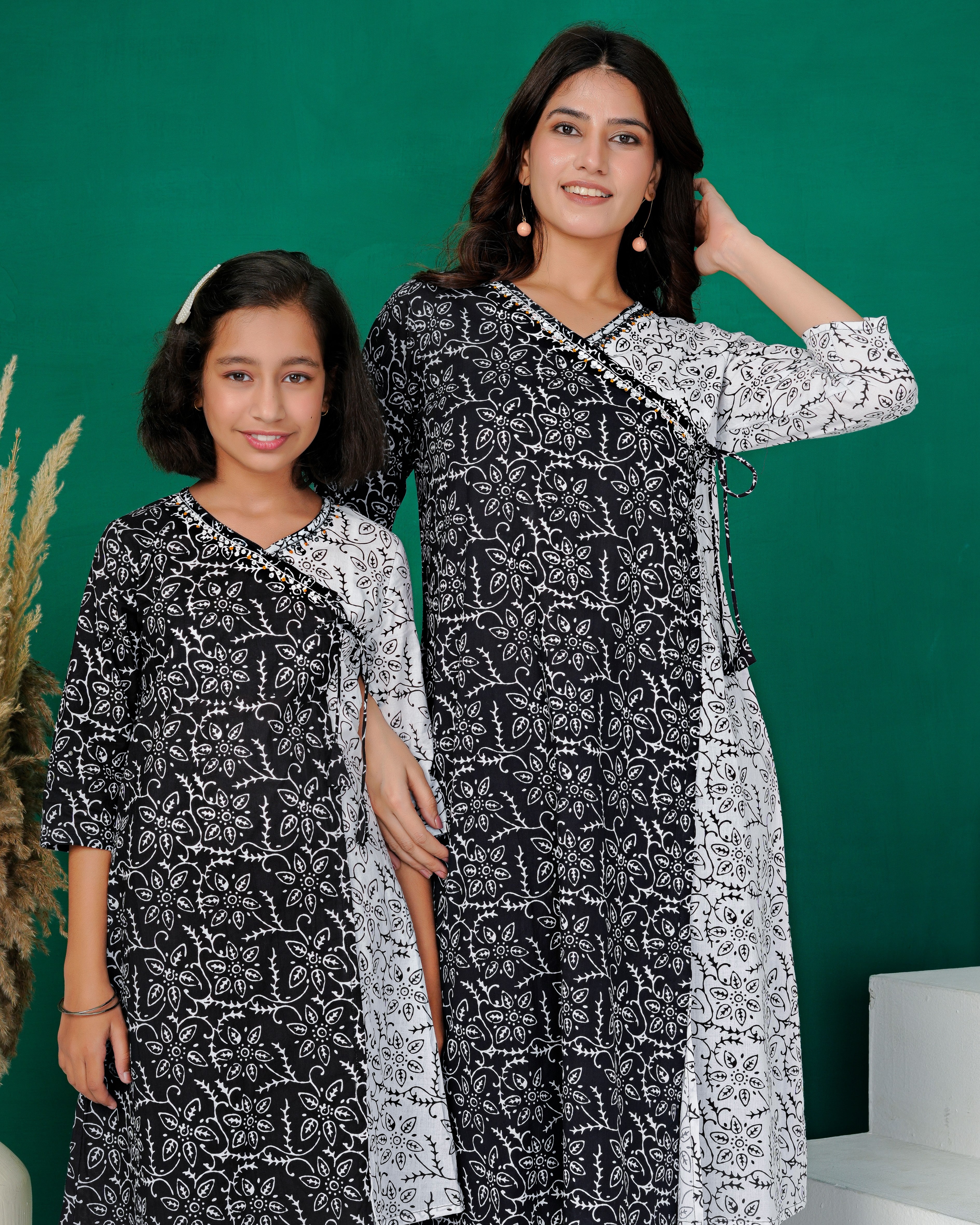 Black & White Embroidered Handcrafted Kurta