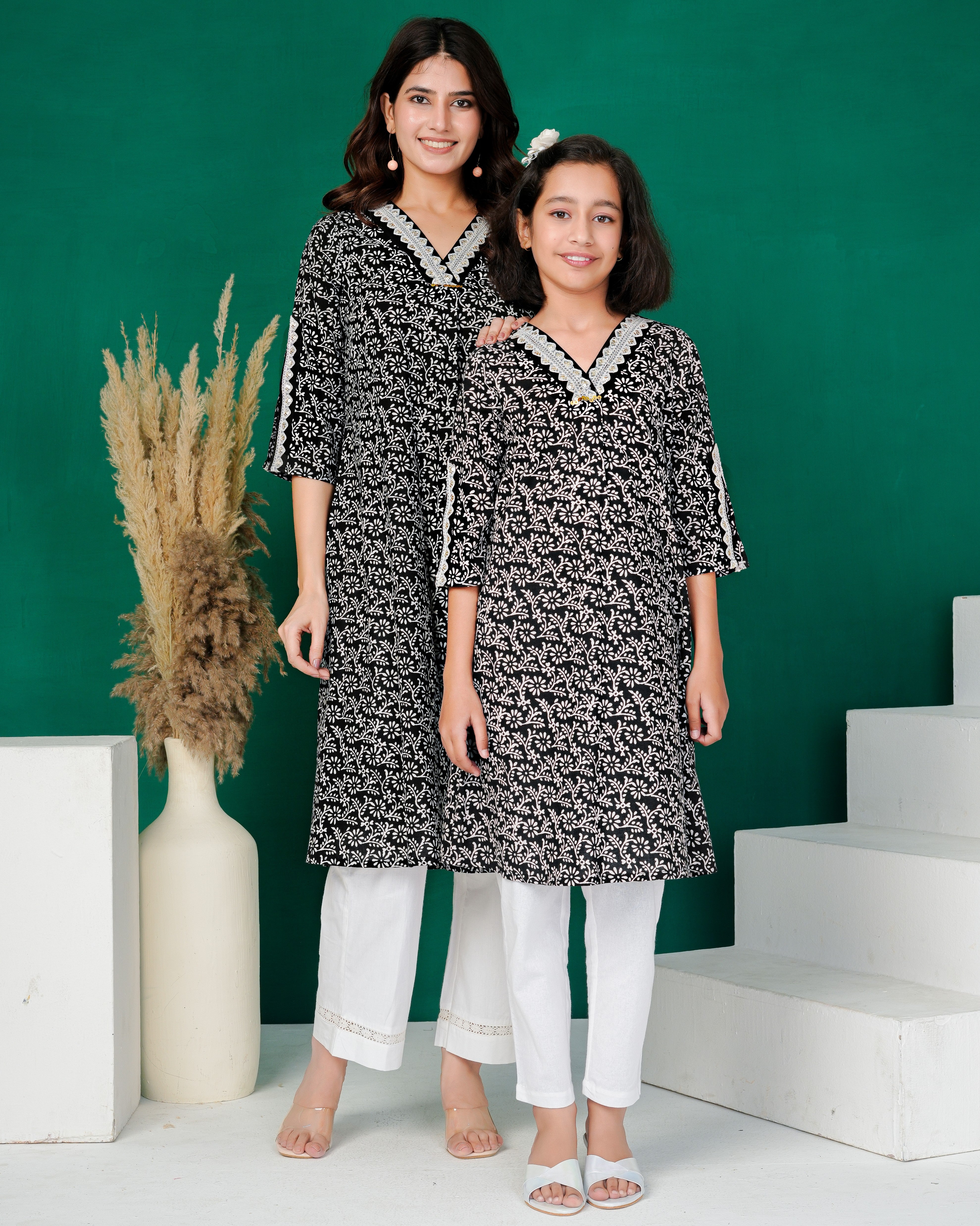 Black Speckle Straight Cut Cotton V Neck Kurta
